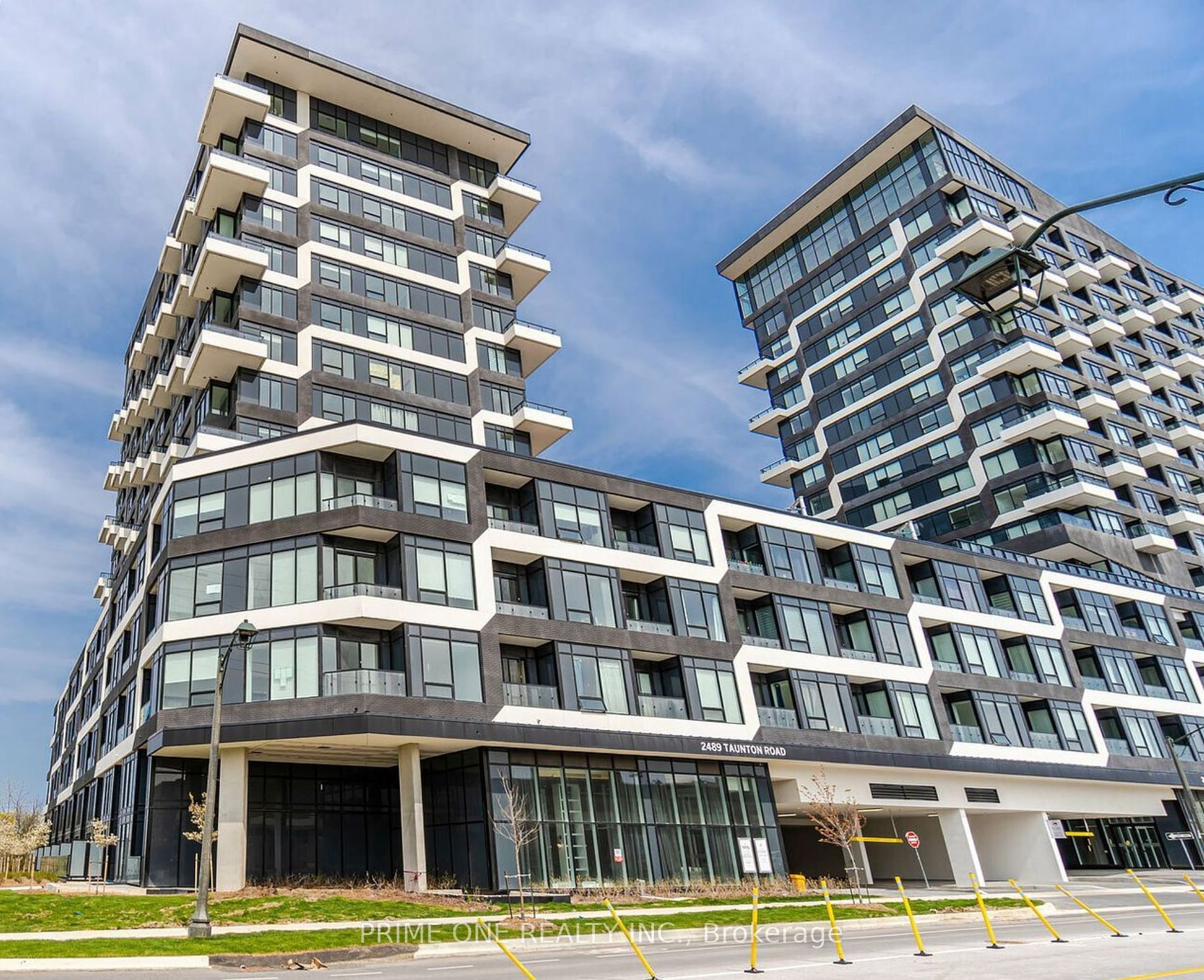 2489 Taunton Road, #614