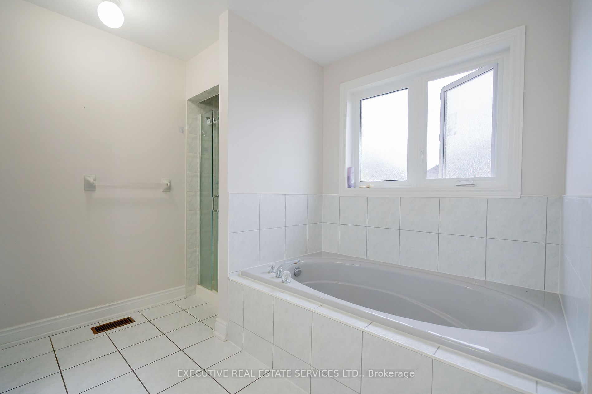 11 Briardale Road