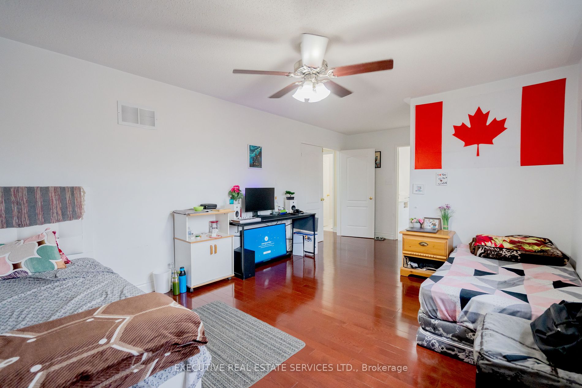 11 Briardale Road