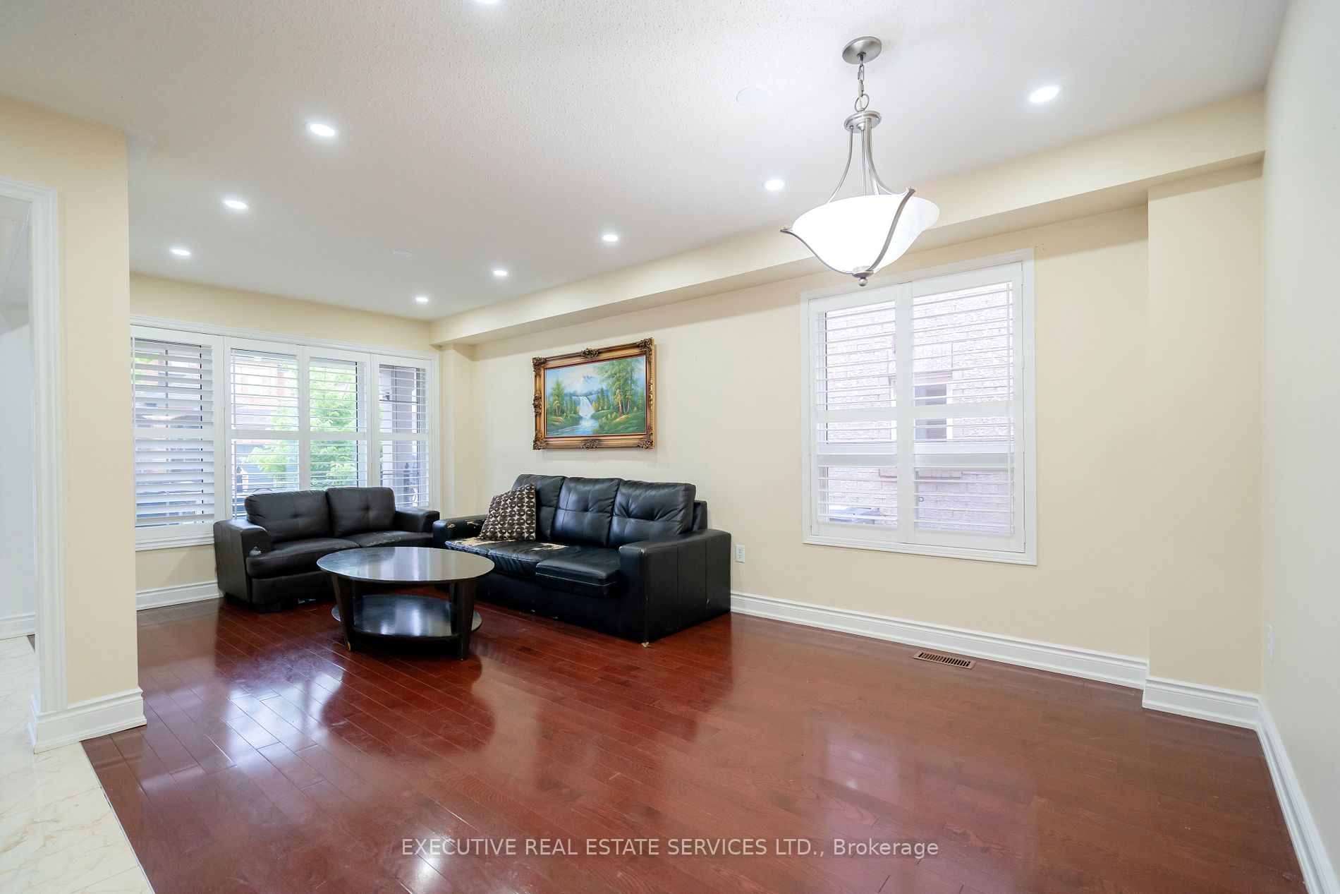 11 Briardale Road
