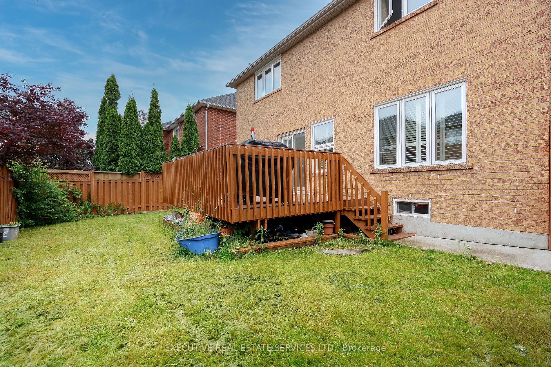 11 Briardale Road