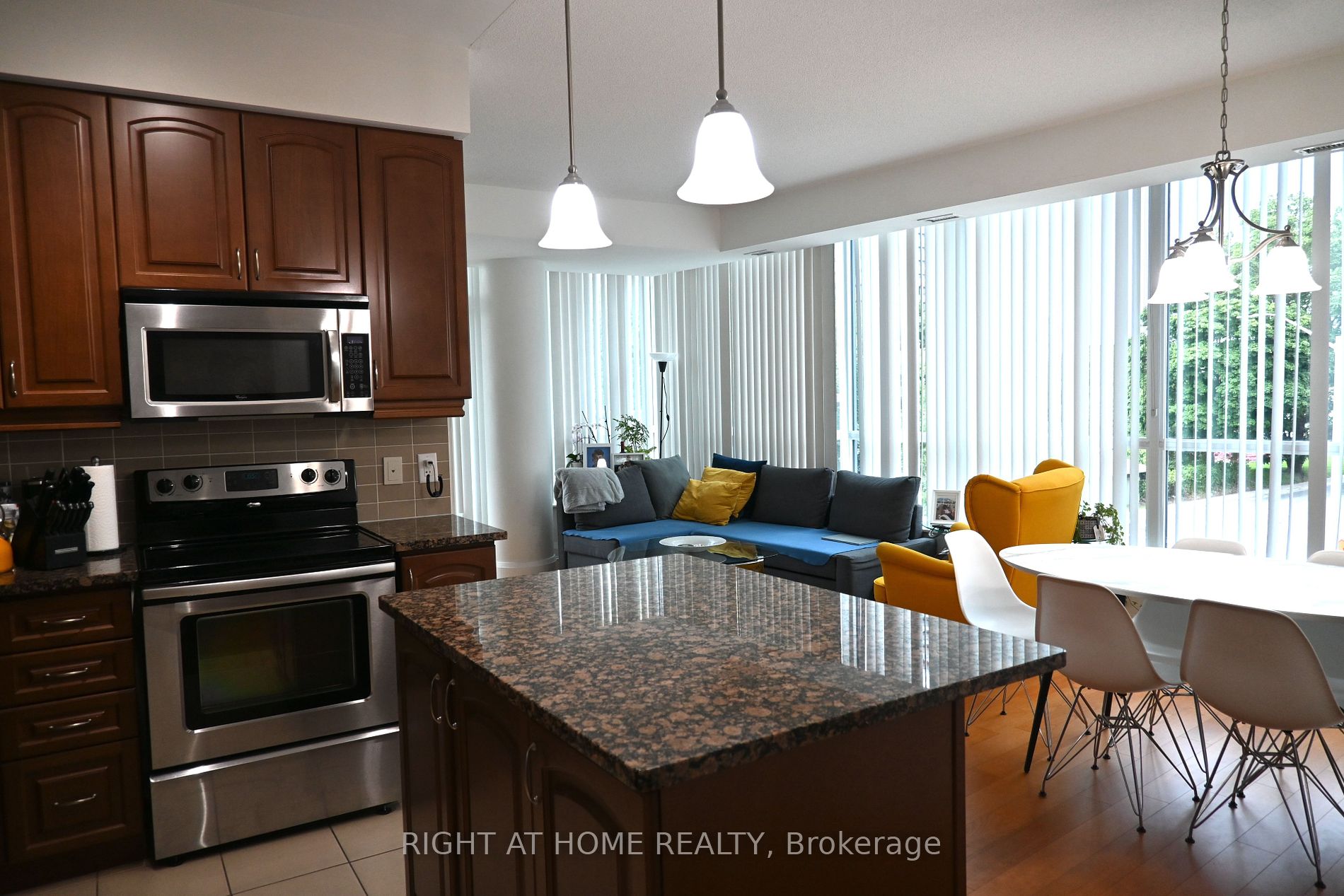 1 Hurontario Street #315