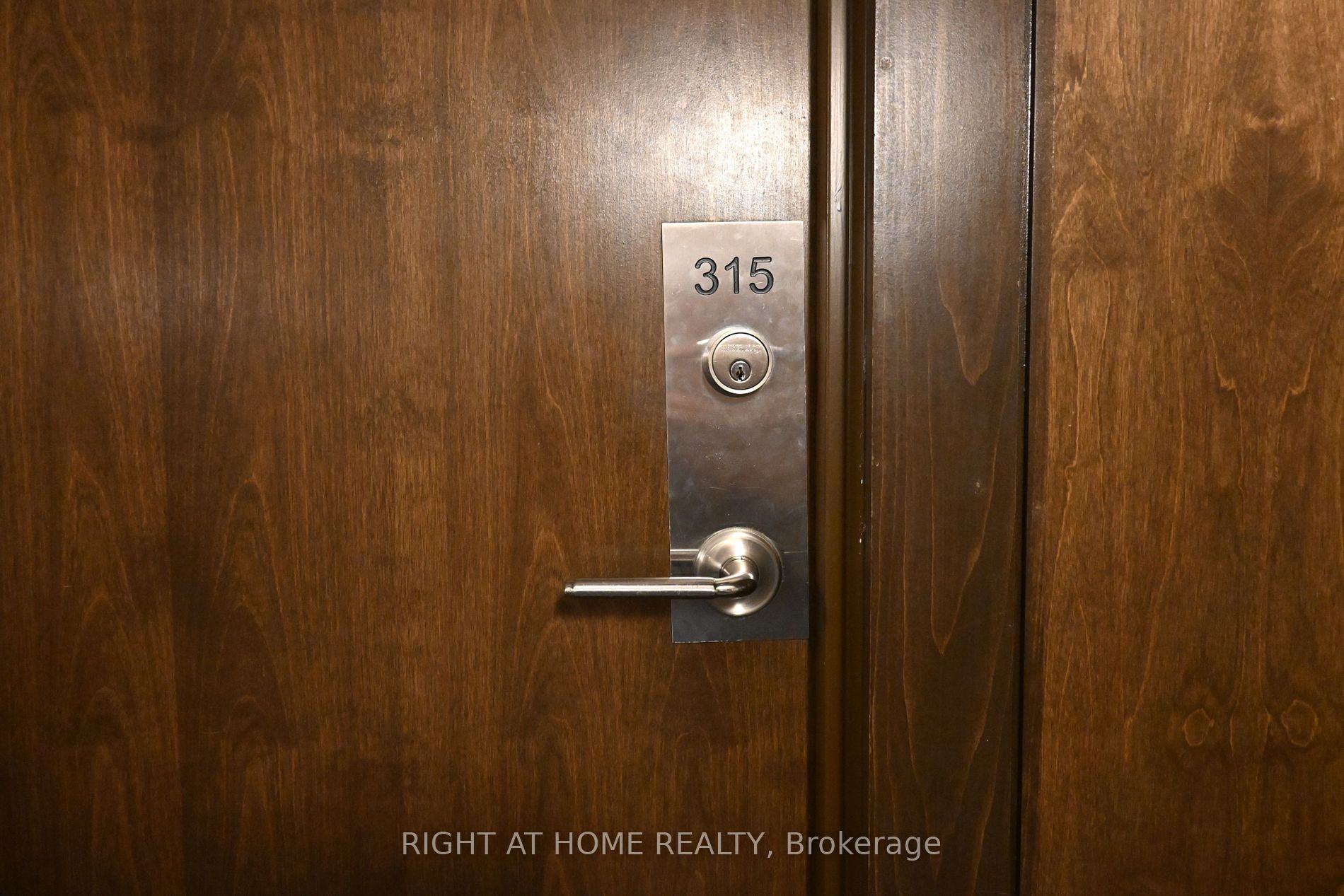 1 Hurontario Street #315