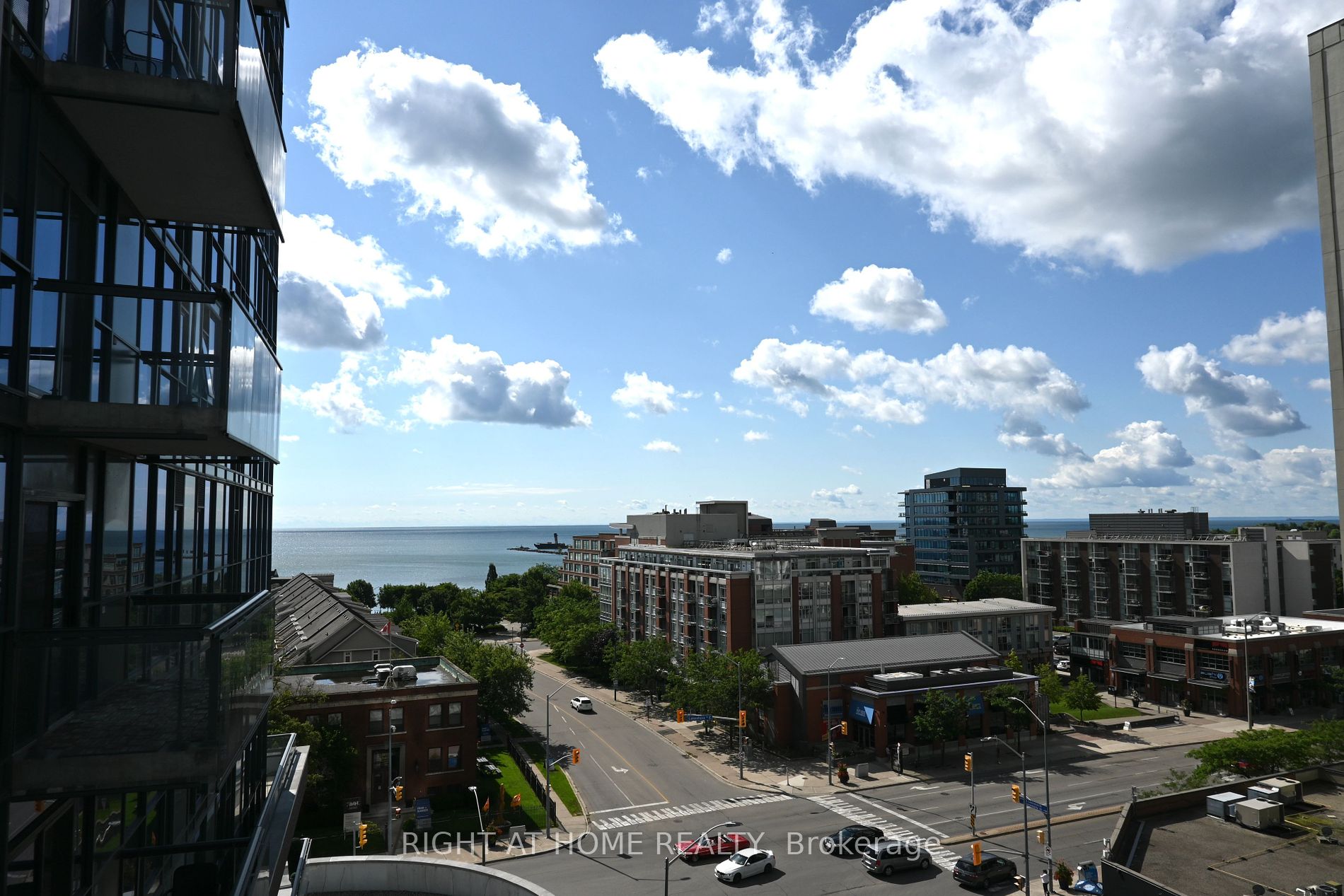 1 Hurontario Street #315