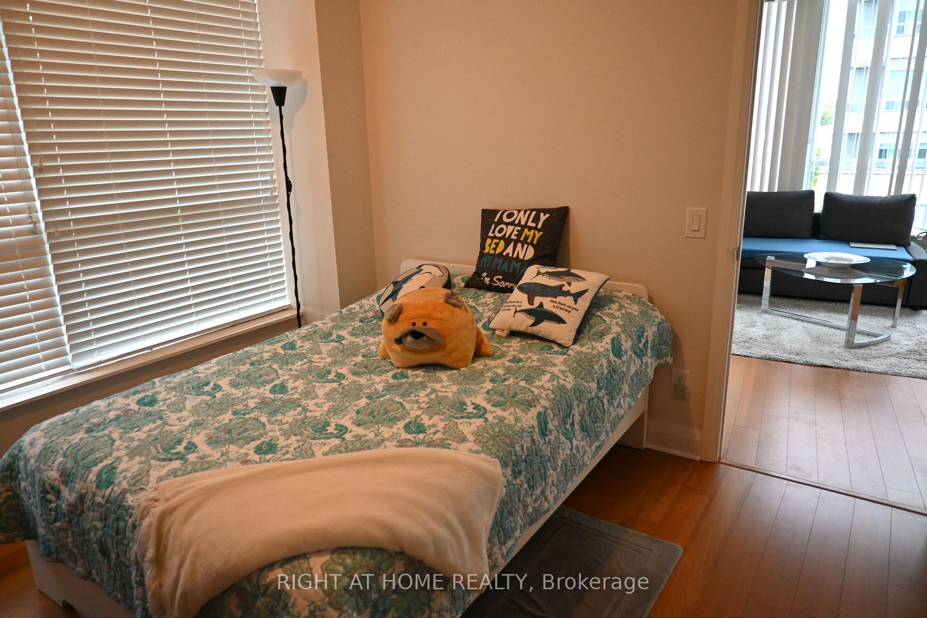 1 Hurontario Street #315