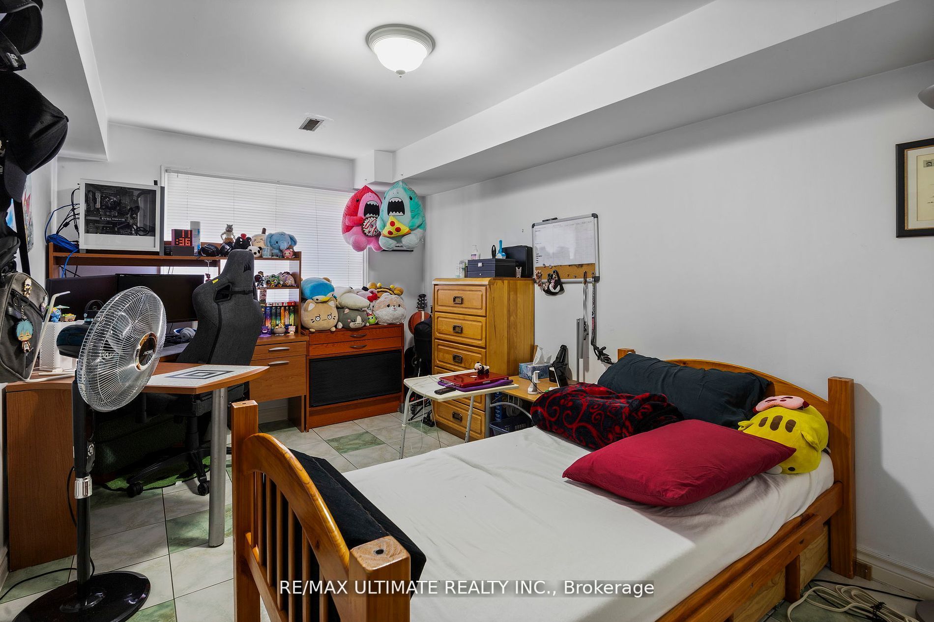 4179 Dursley Crescent