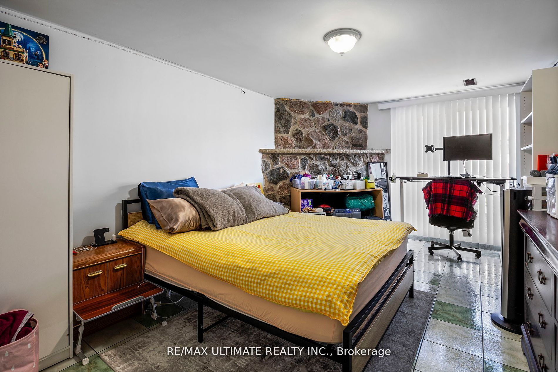 4179 Dursley Crescent