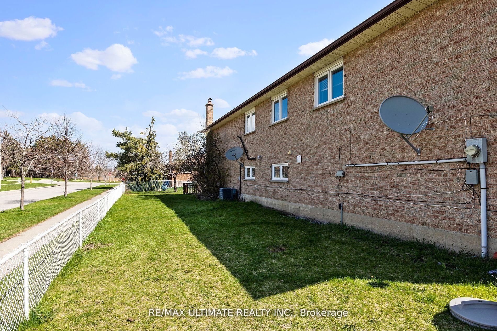 4179 Dursley Crescent