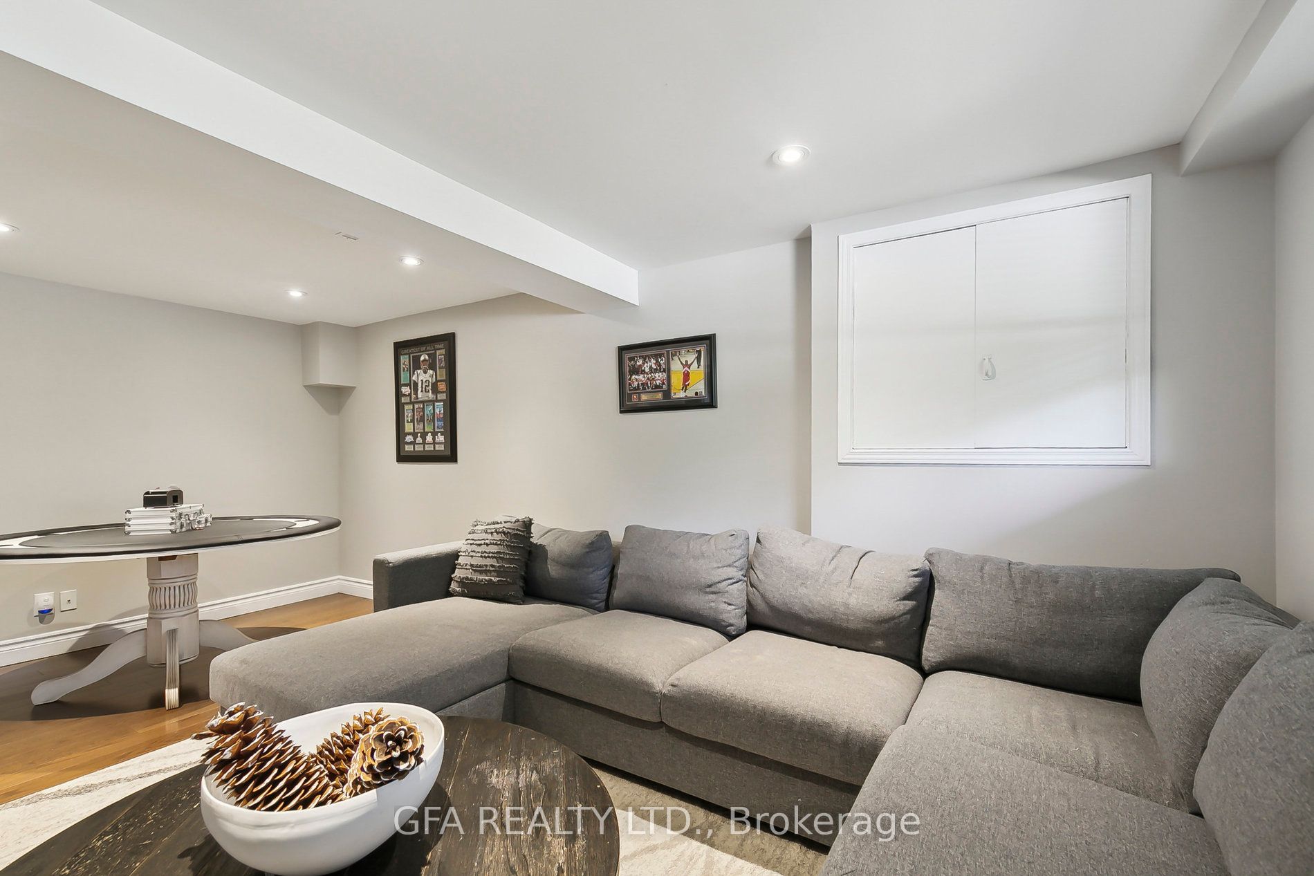2424 Yolanda Drive
