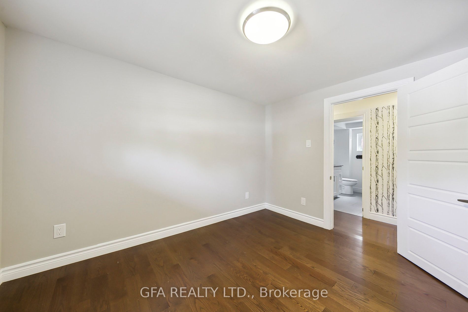 2424 Yolanda Drive