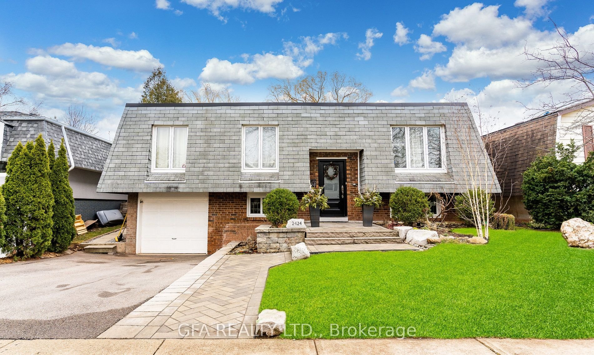 2424 Yolanda Drive