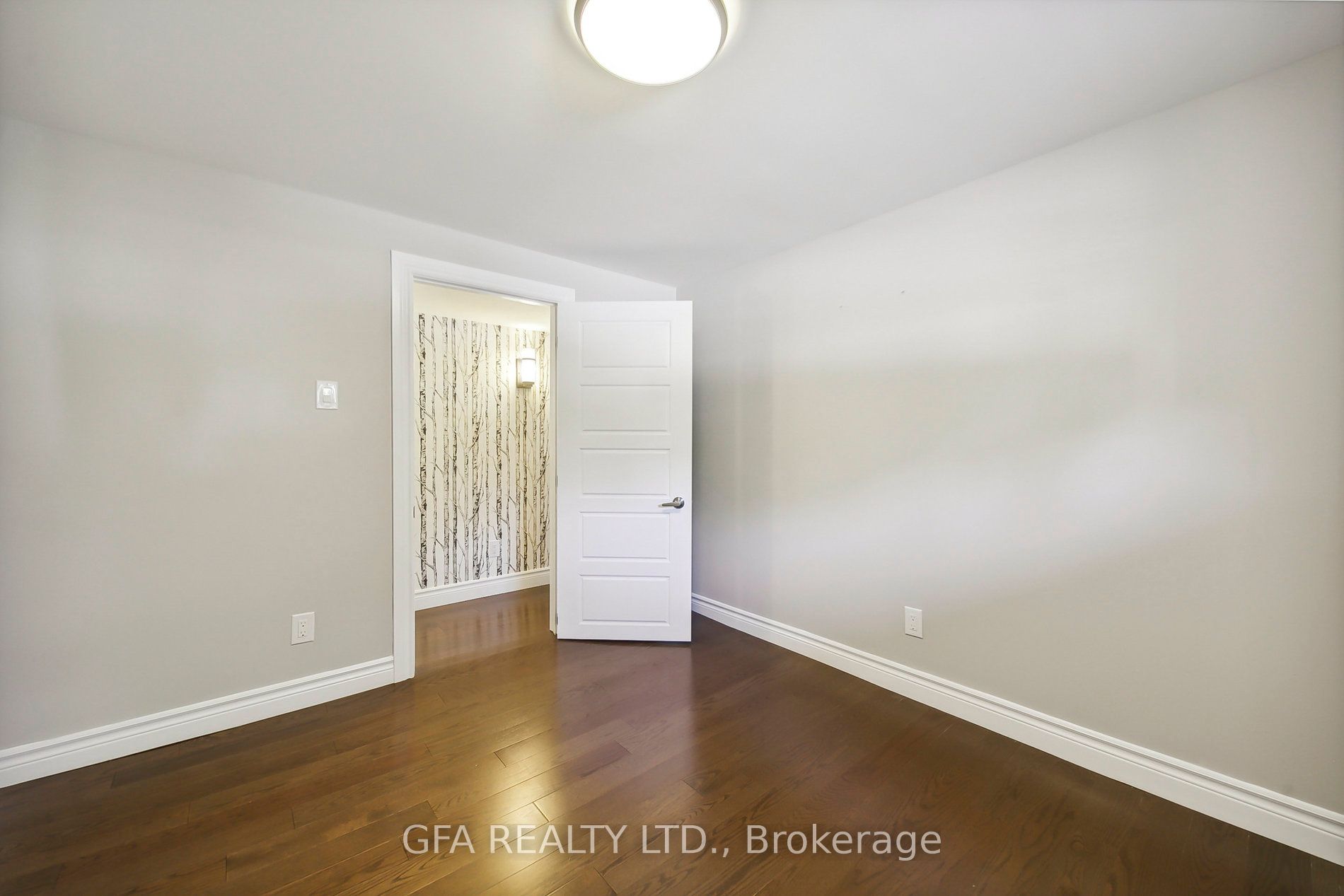 2424 Yolanda Drive