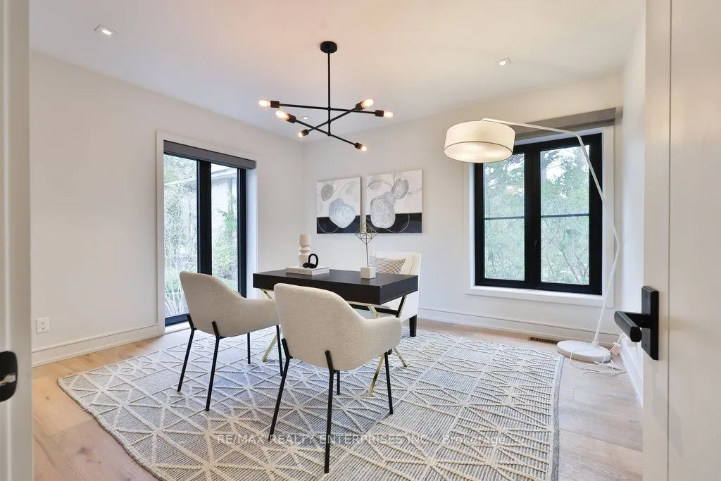 1266 Minaki Road