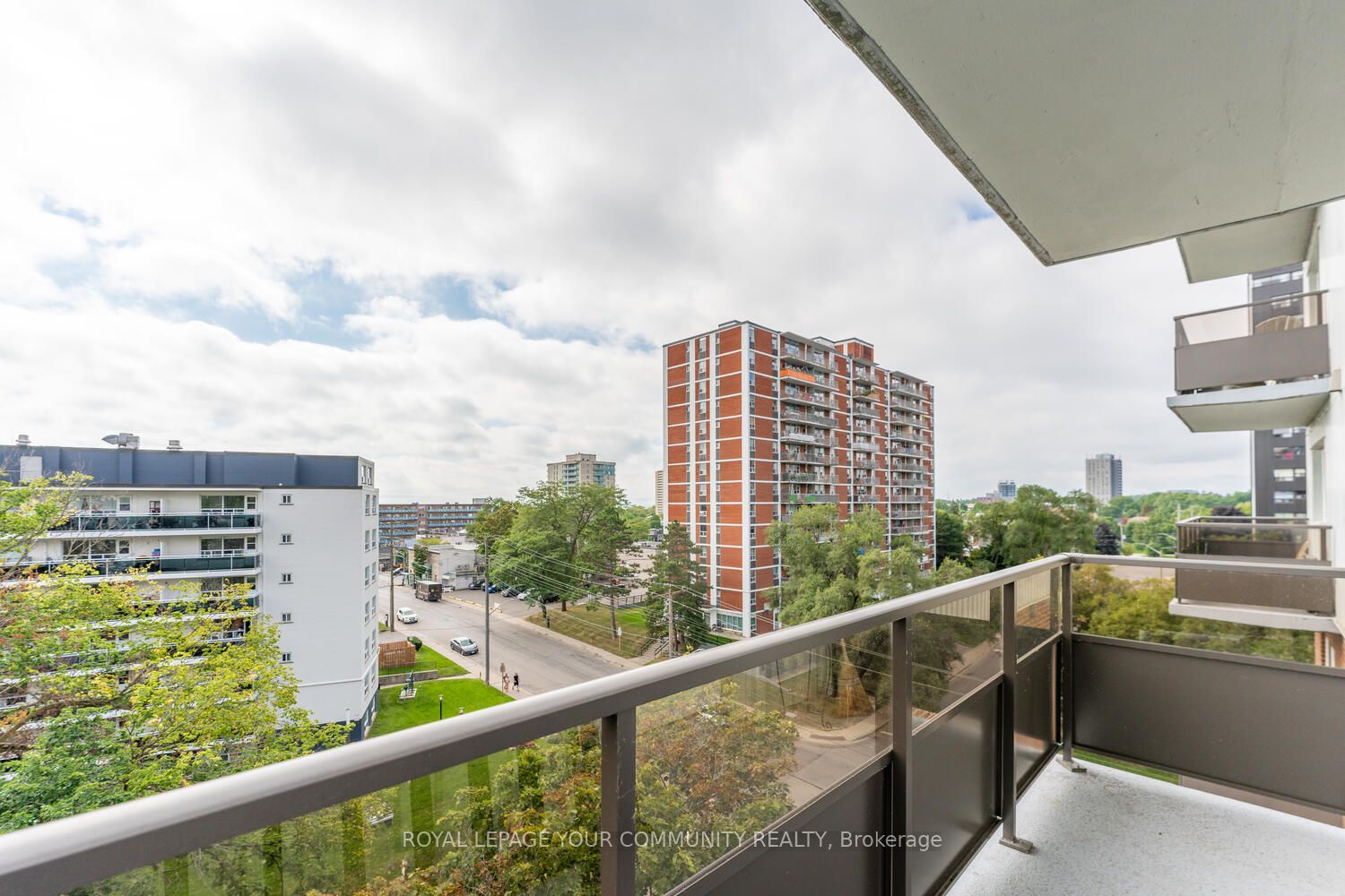 15 Elizabeth Street N #704