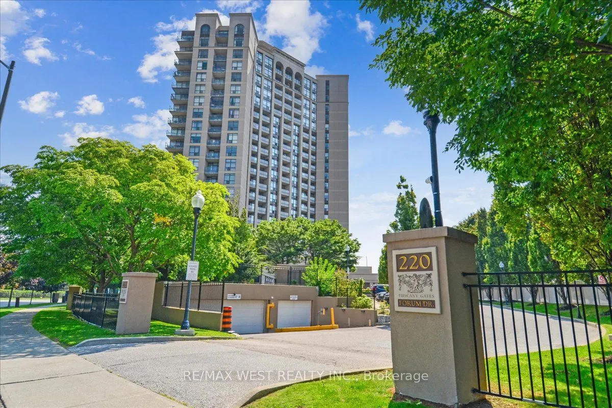 220 Forum Drive, #Th#111