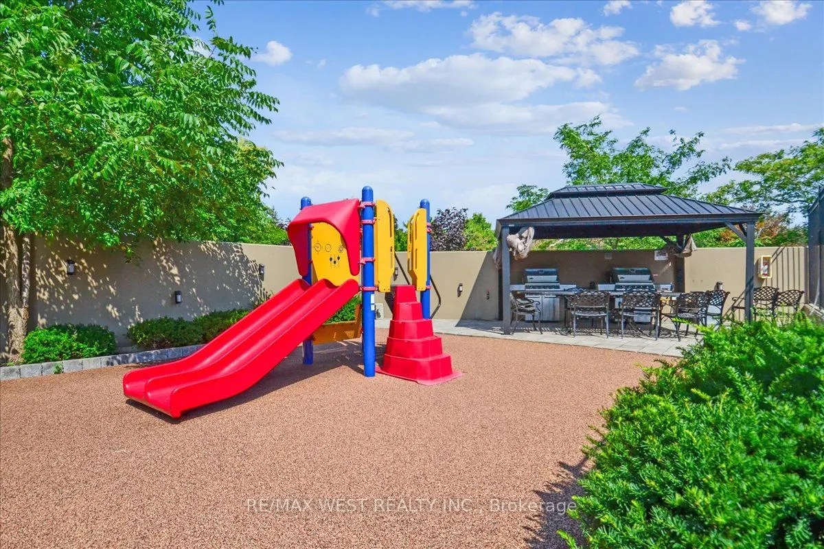 220 Forum Drive, #Th#111