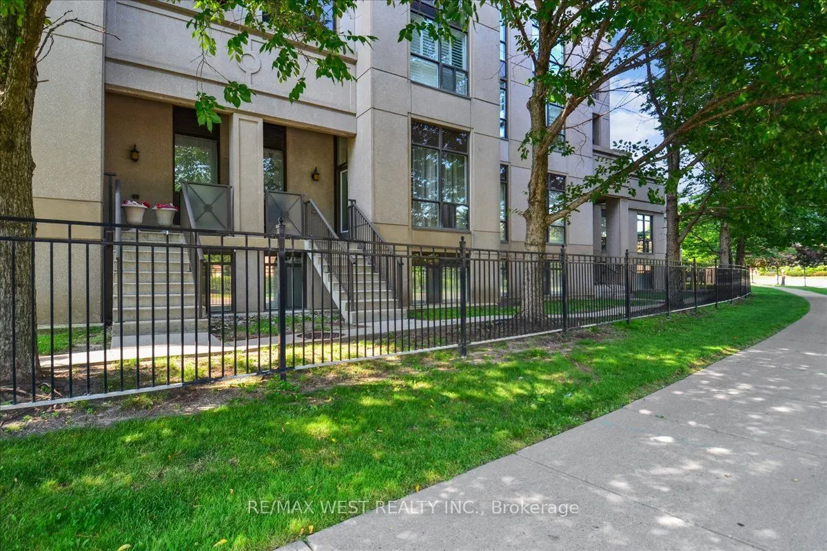 220 Forum Drive, #Th#111