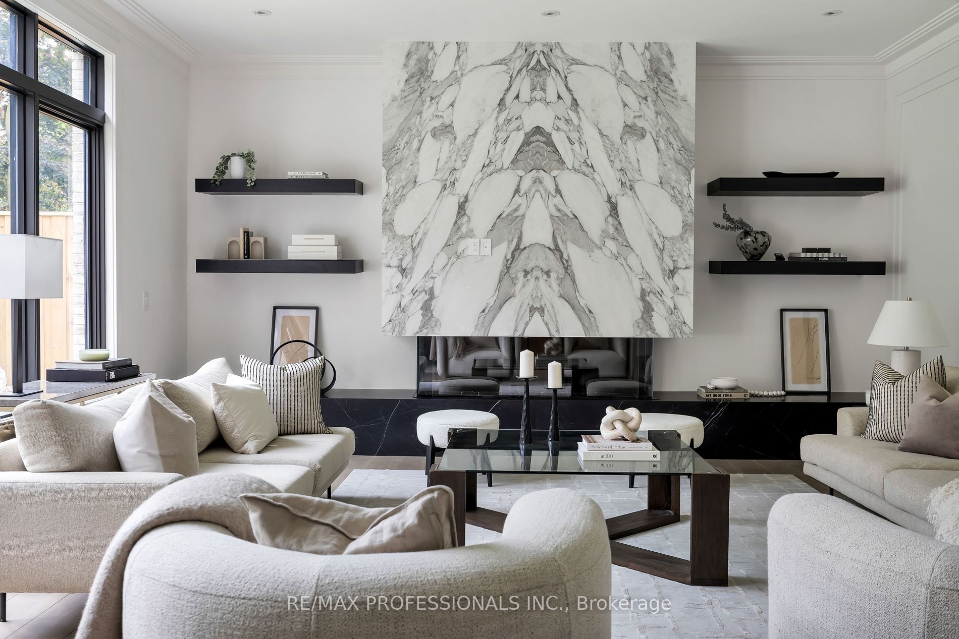 15 Edenbrook Hill