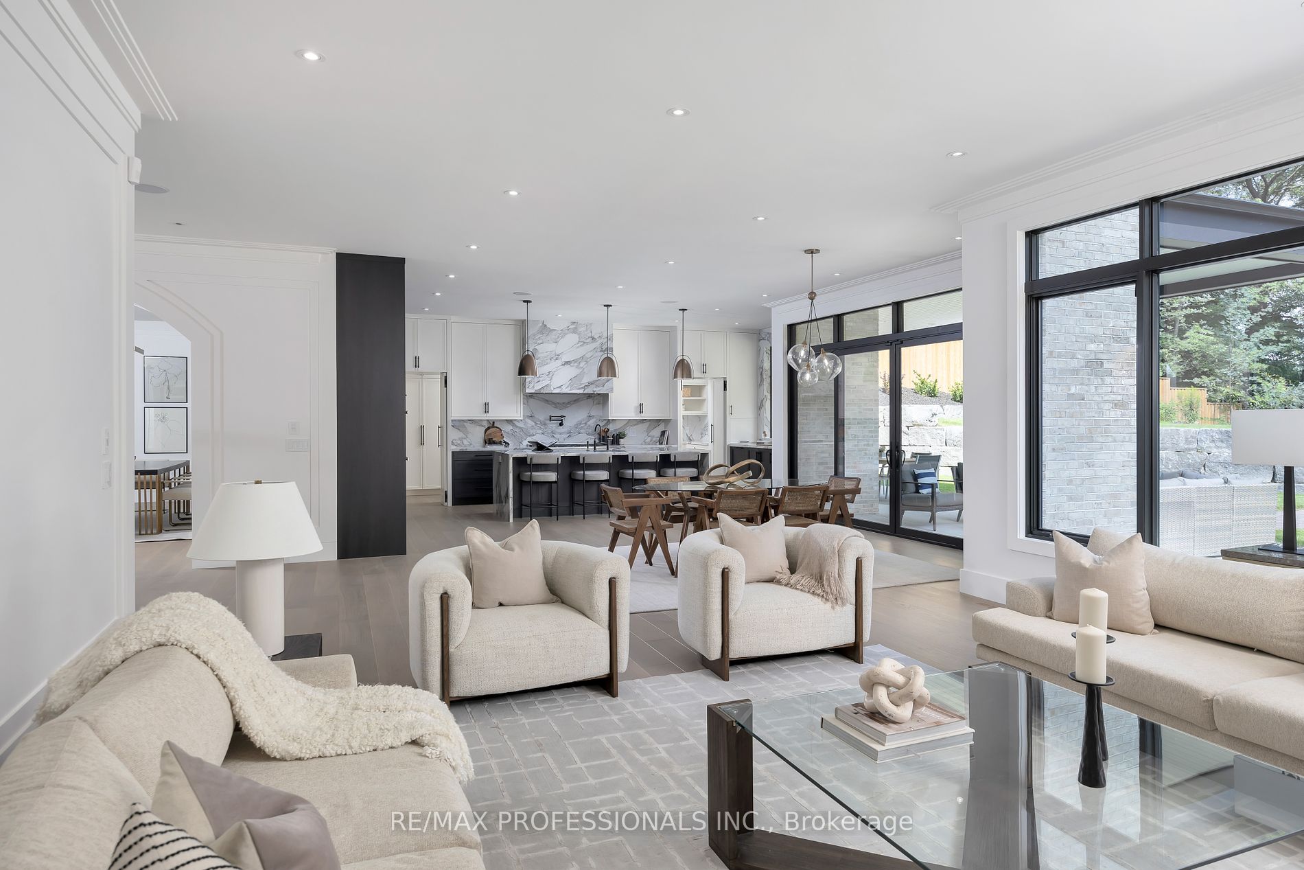 15 Edenbrook Hill