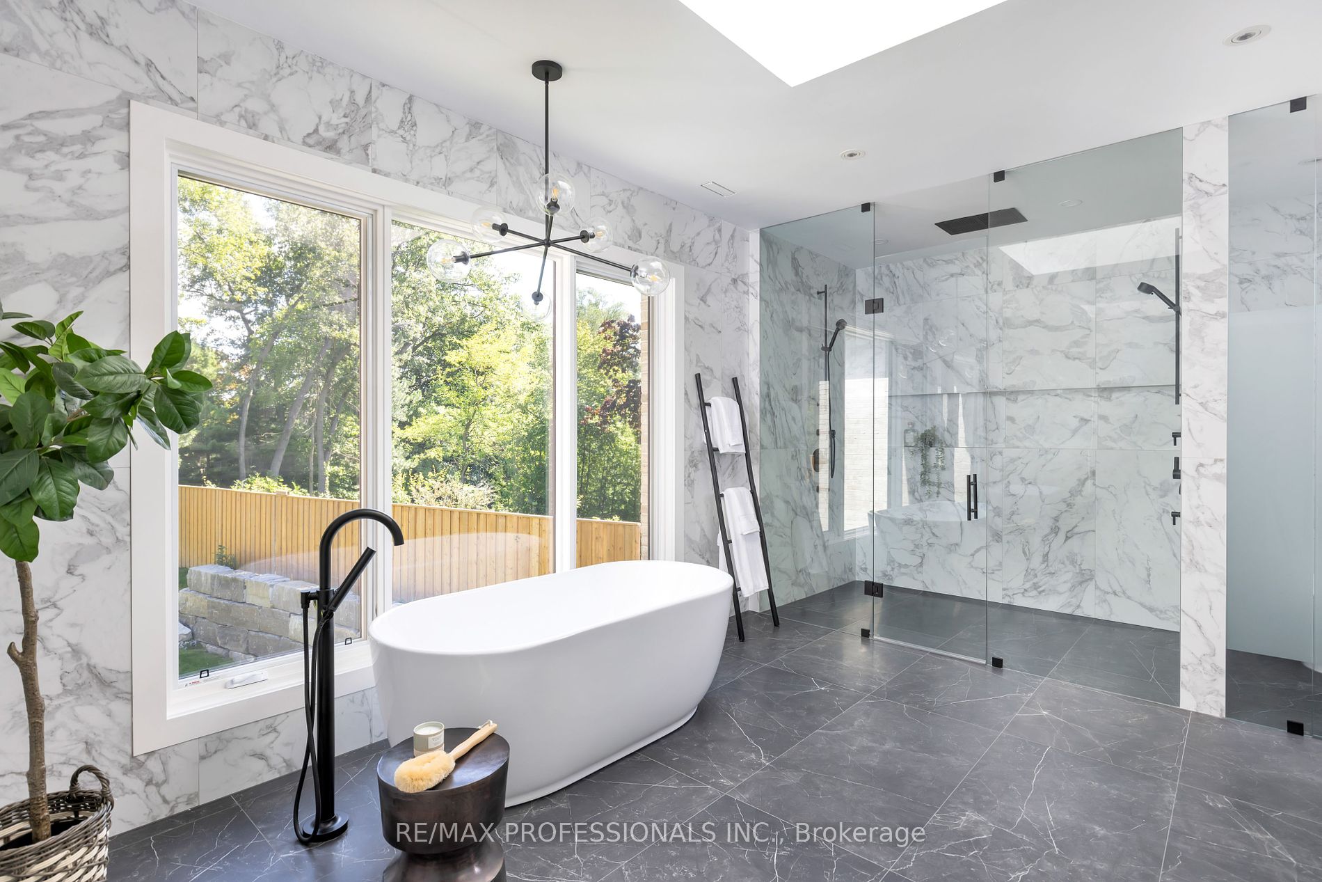 15 Edenbrook Hill