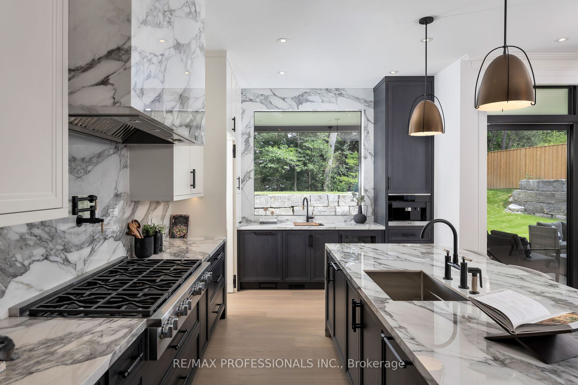 15 Edenbrook Hill