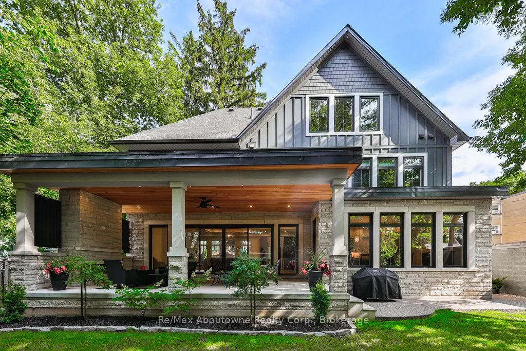 2409 Lakeshore Road