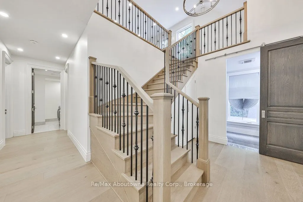 2409 Lakeshore Road