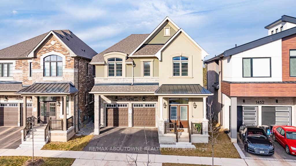 1456 Ford Strathy Crescent
