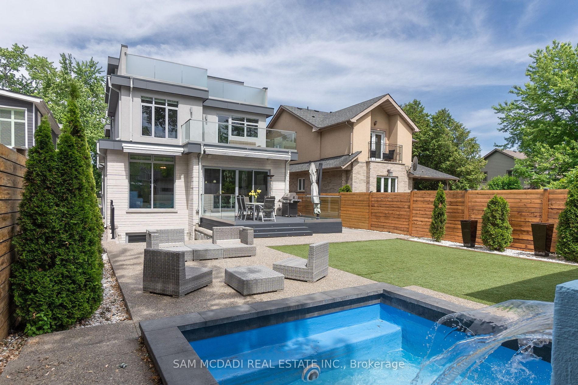852 Goodwin Road