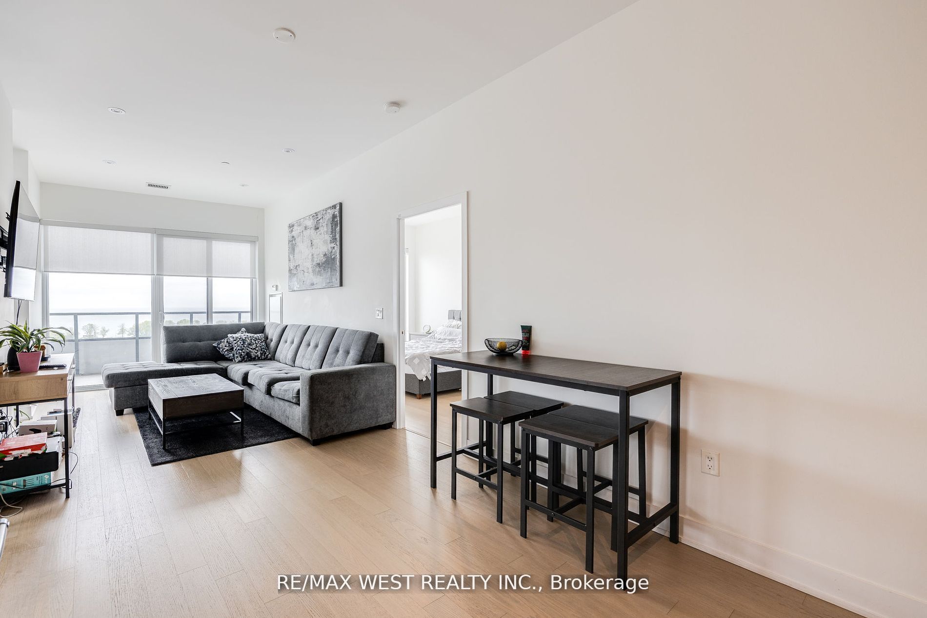 20 Shore Breeze Drive, #702