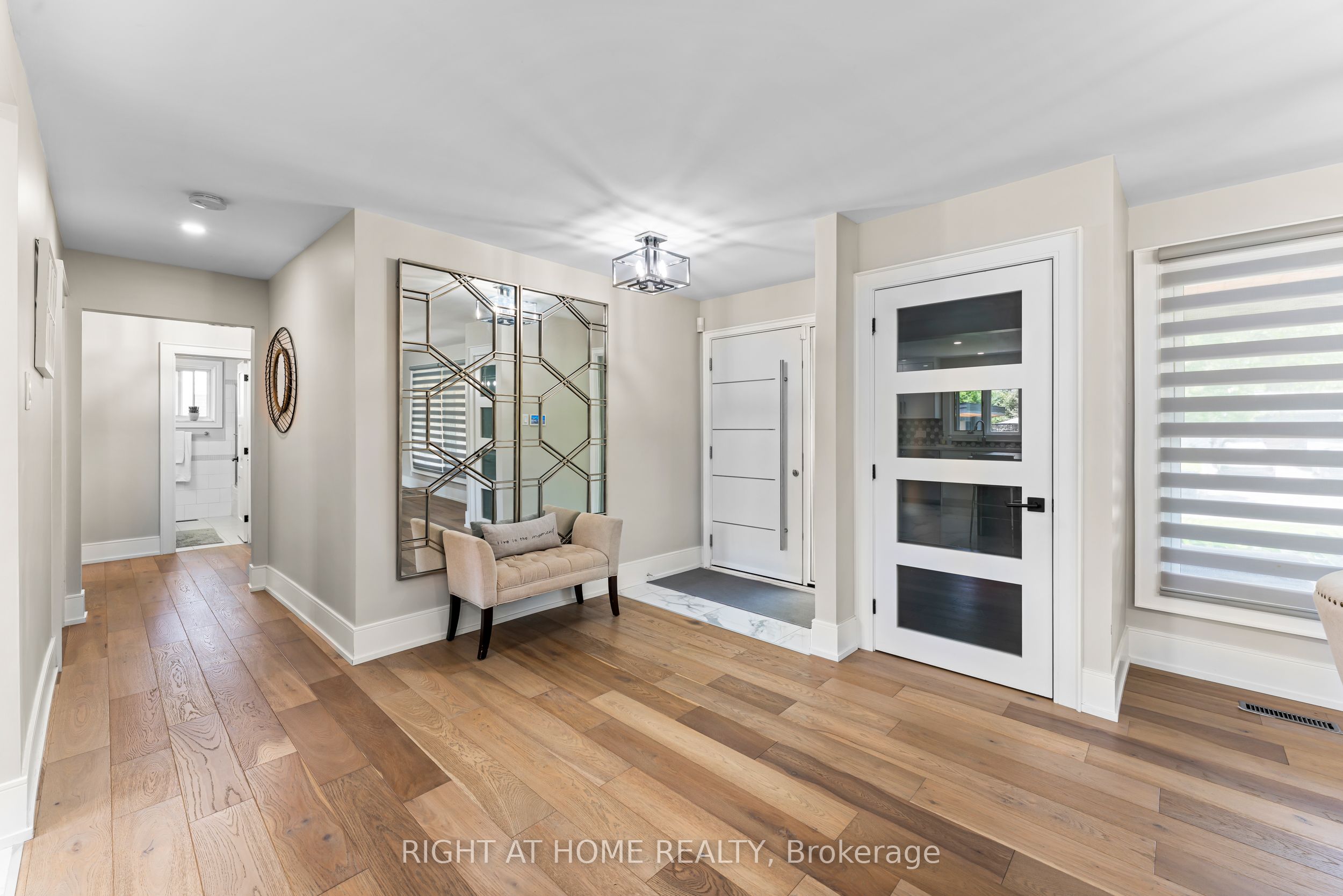 1357 Saginaw Crescent