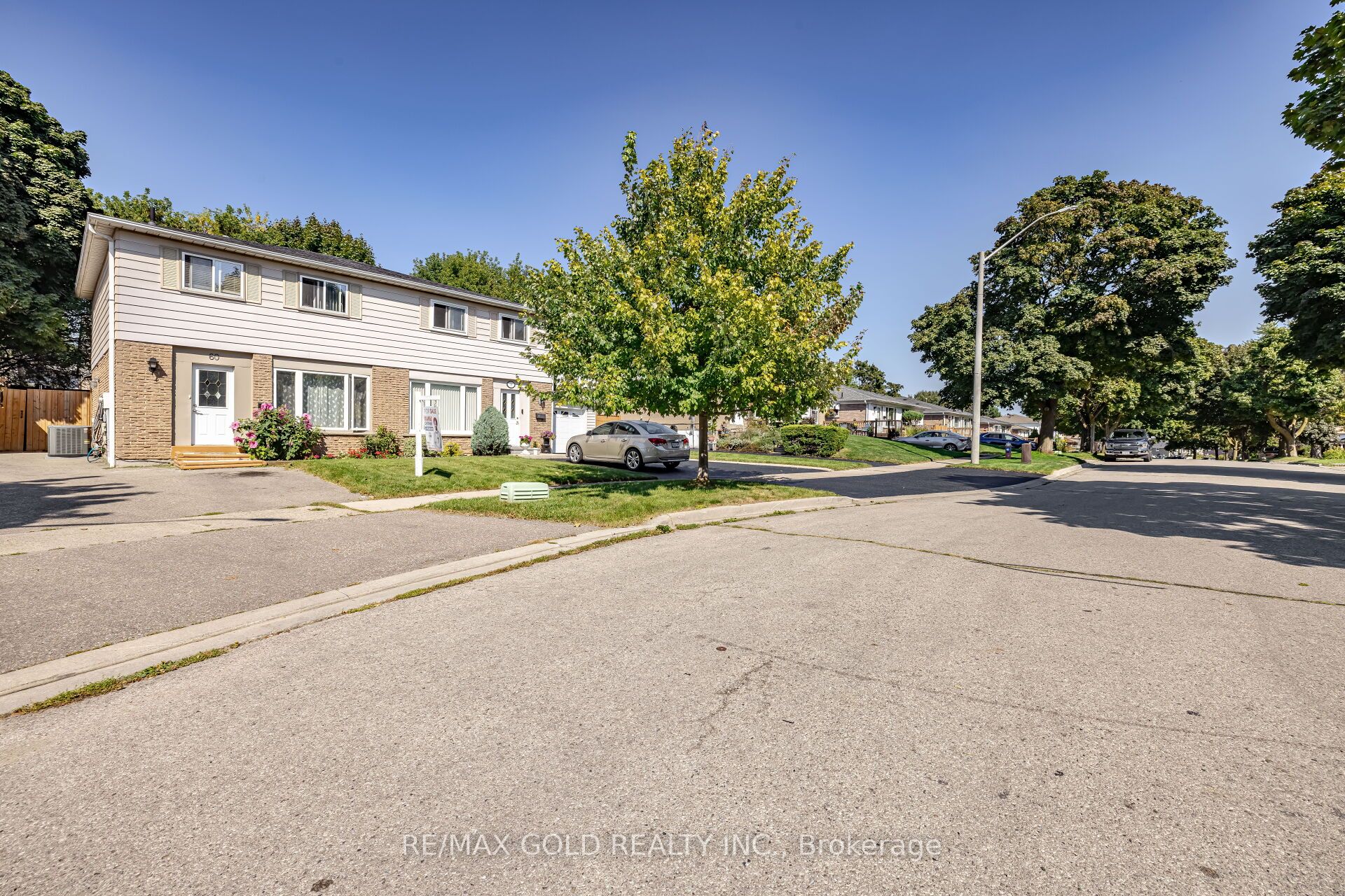 60 Chipwood Crescent