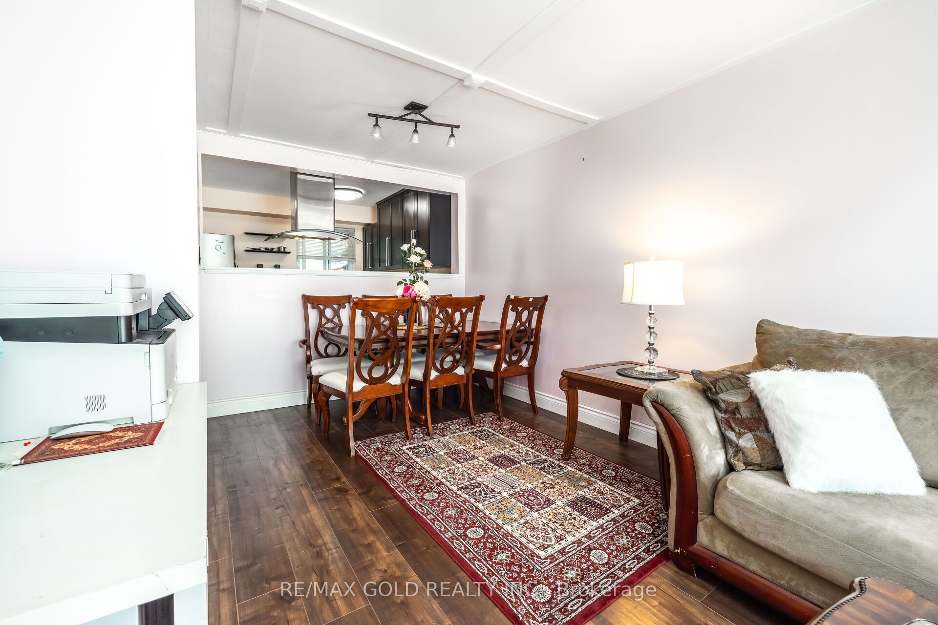 60 Chipwood Crescent