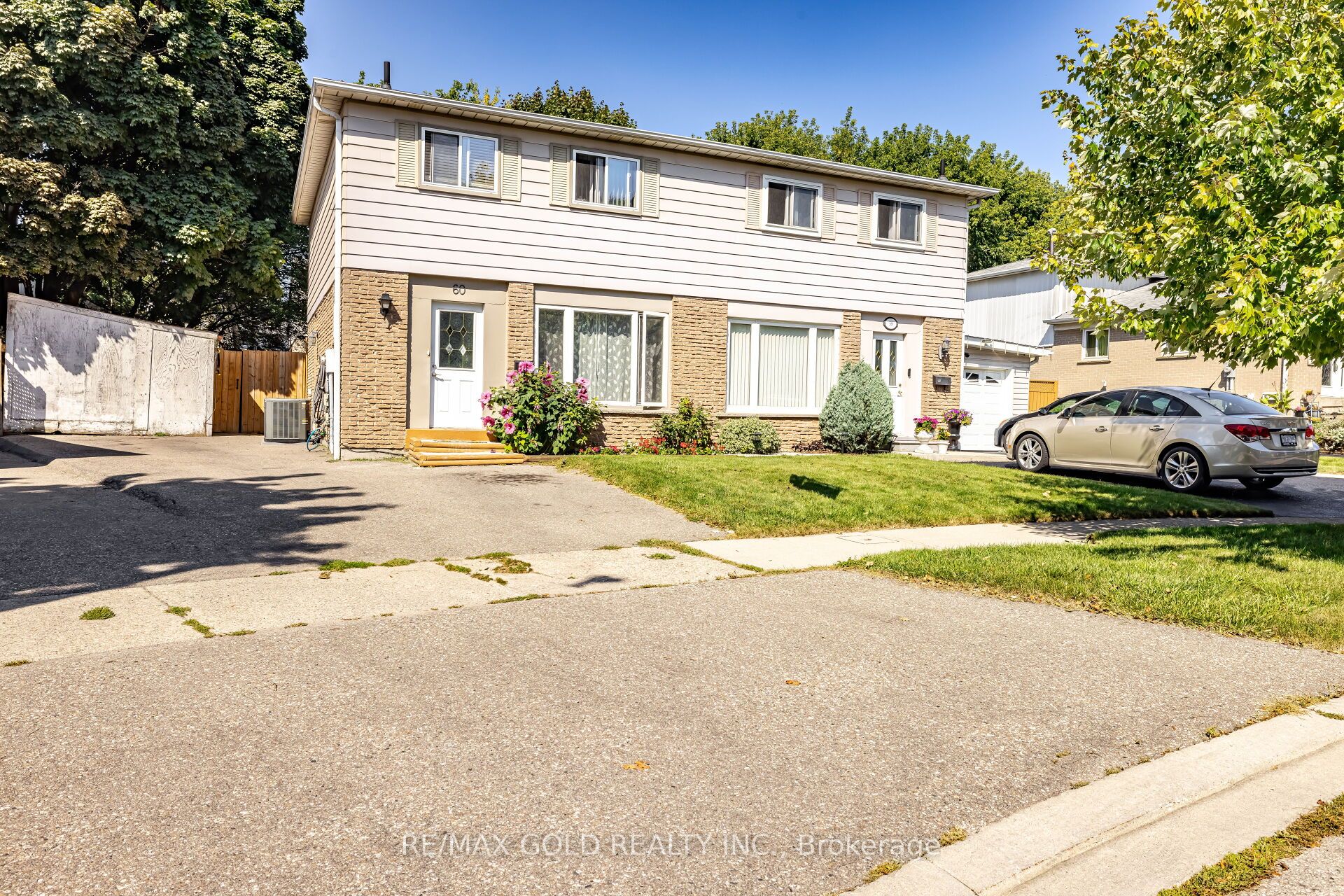 60 Chipwood Crescent