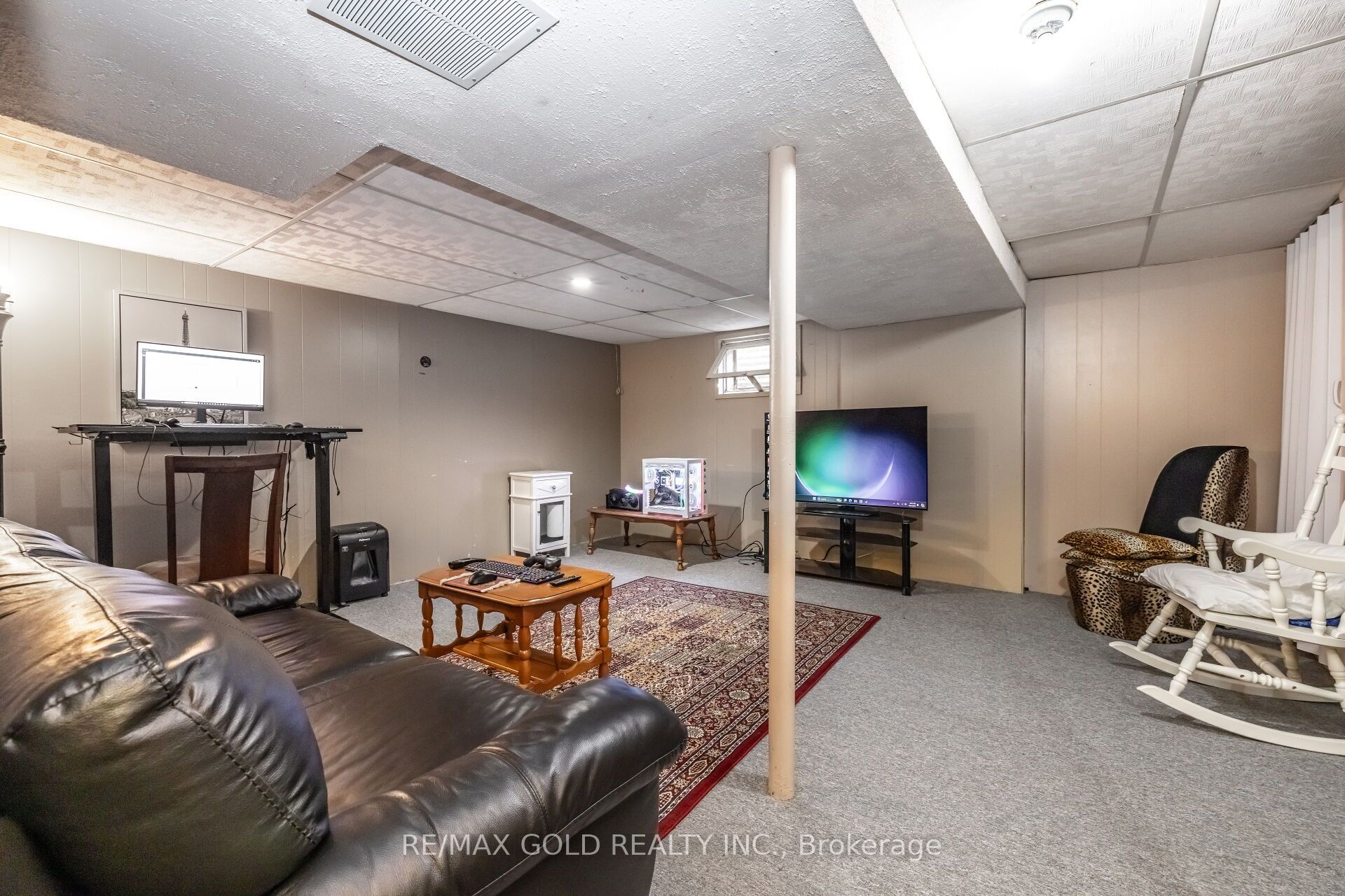 60 Chipwood Crescent