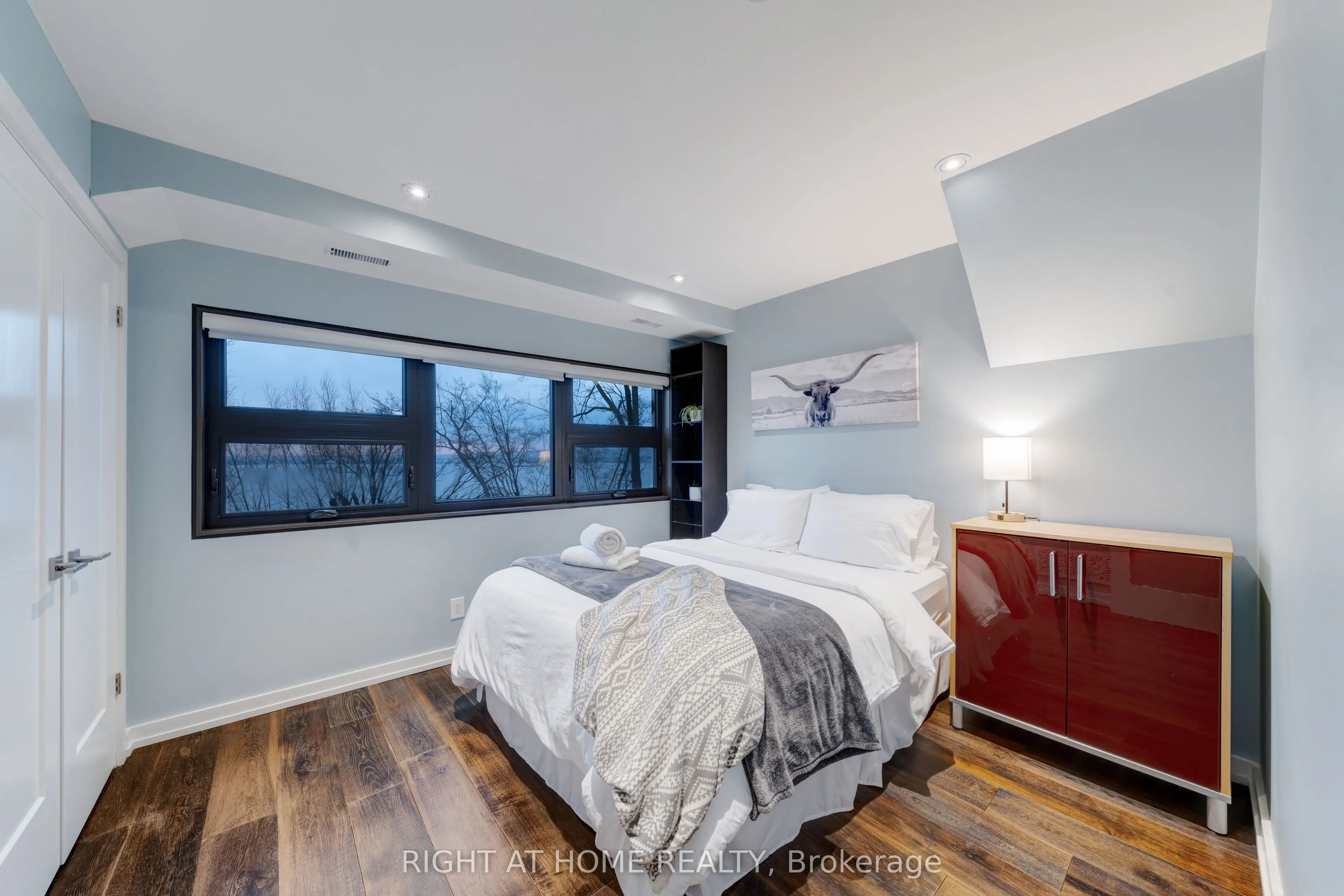 868 Danforth Place