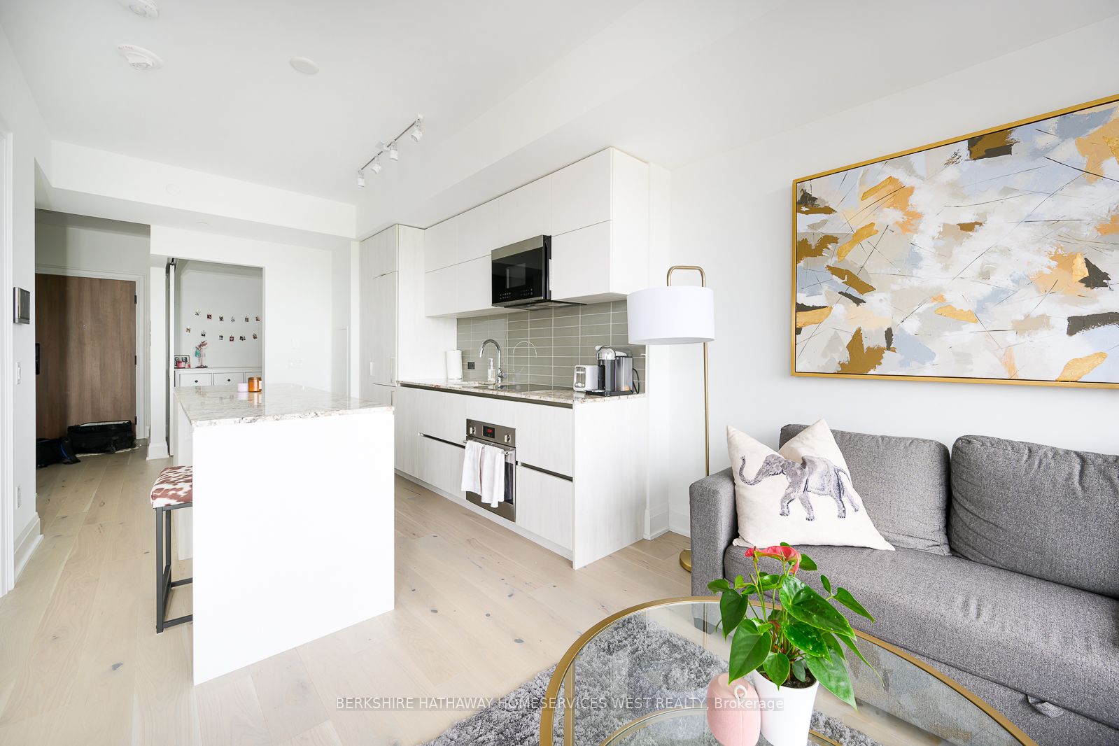 21 Park Street E #1009