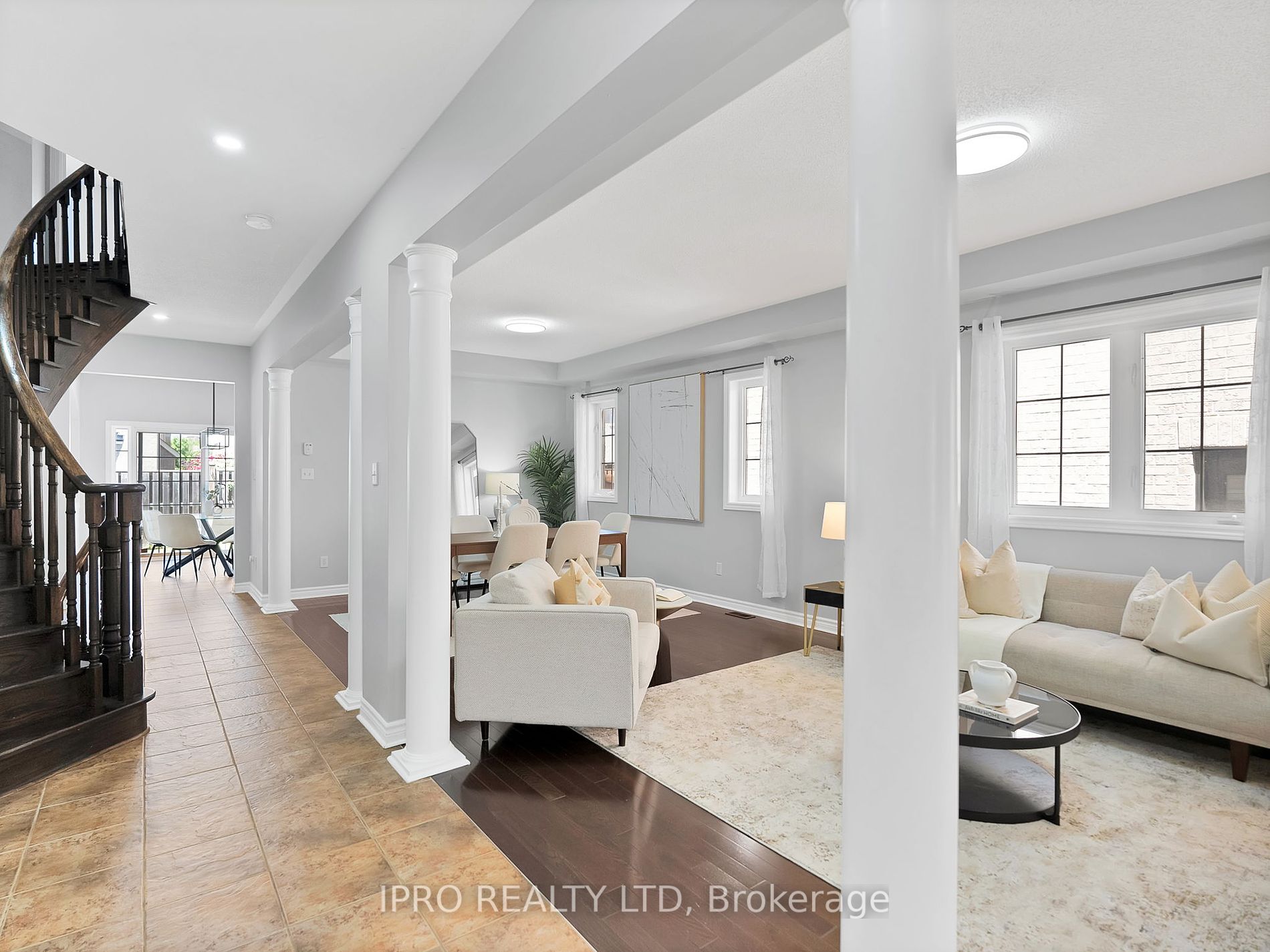15 Oakhaven Road