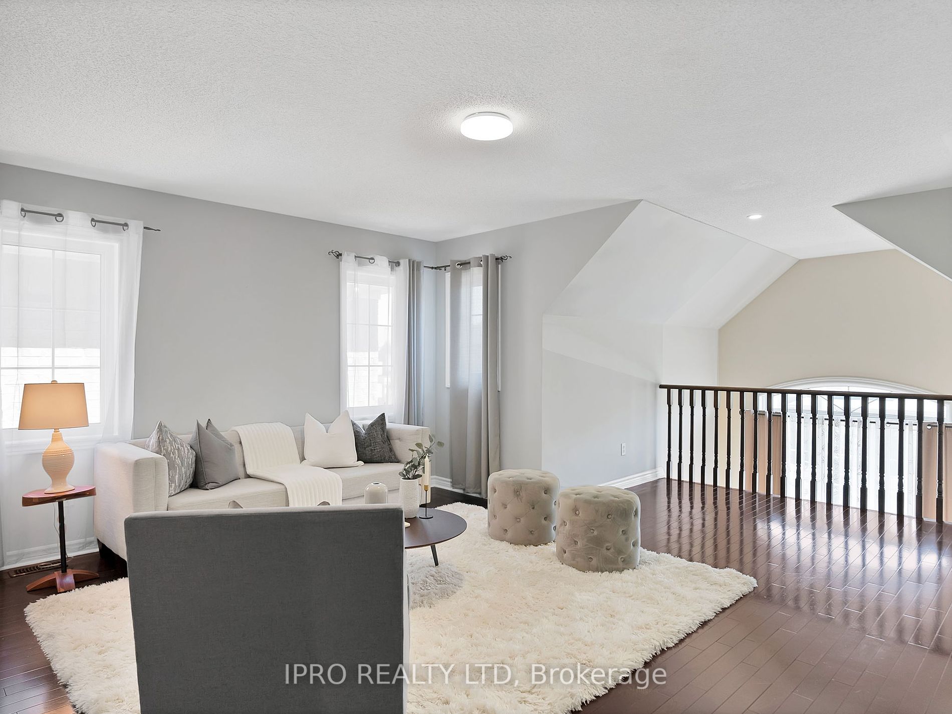 15 Oakhaven Road