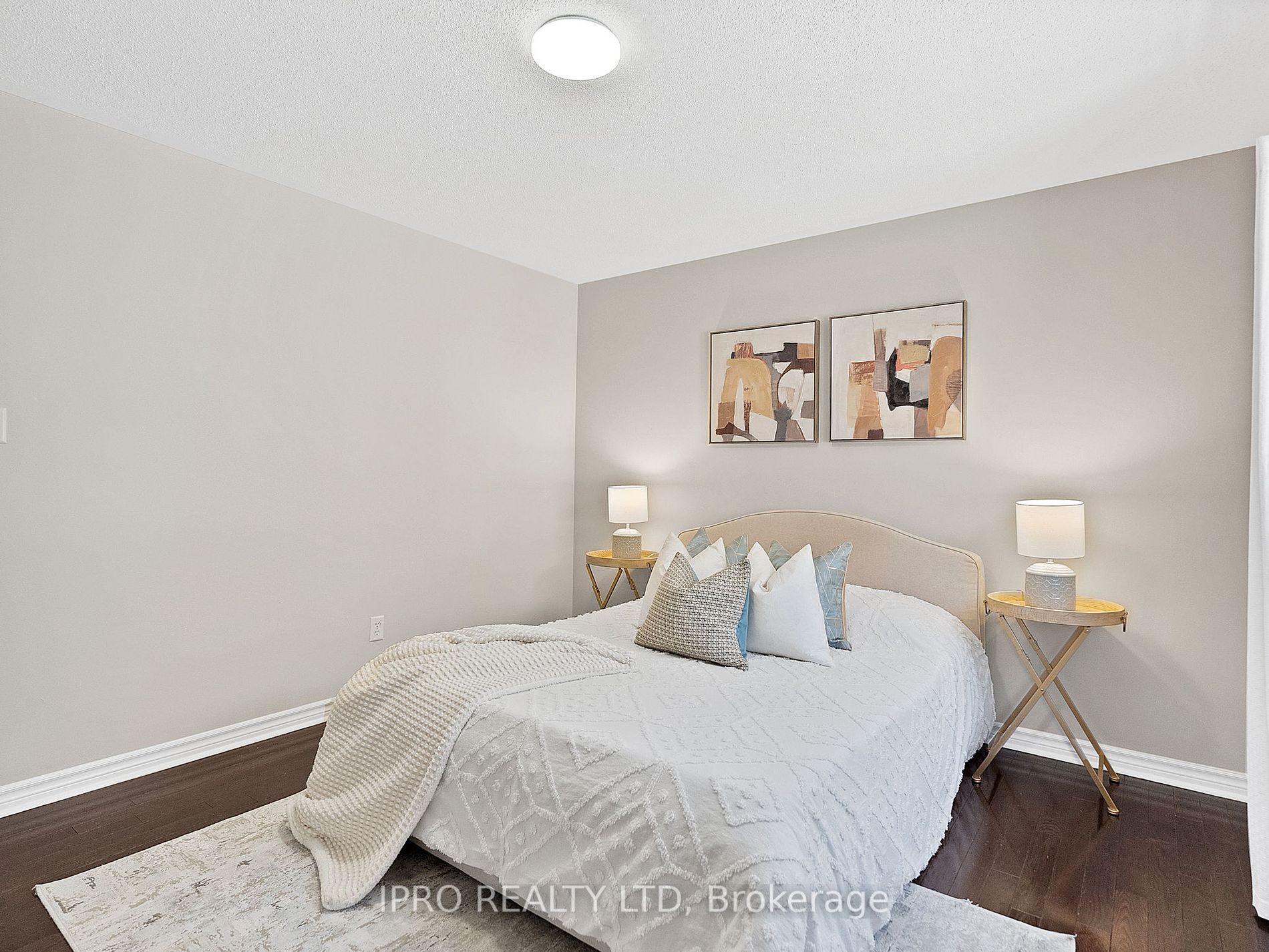 15 Oakhaven Road