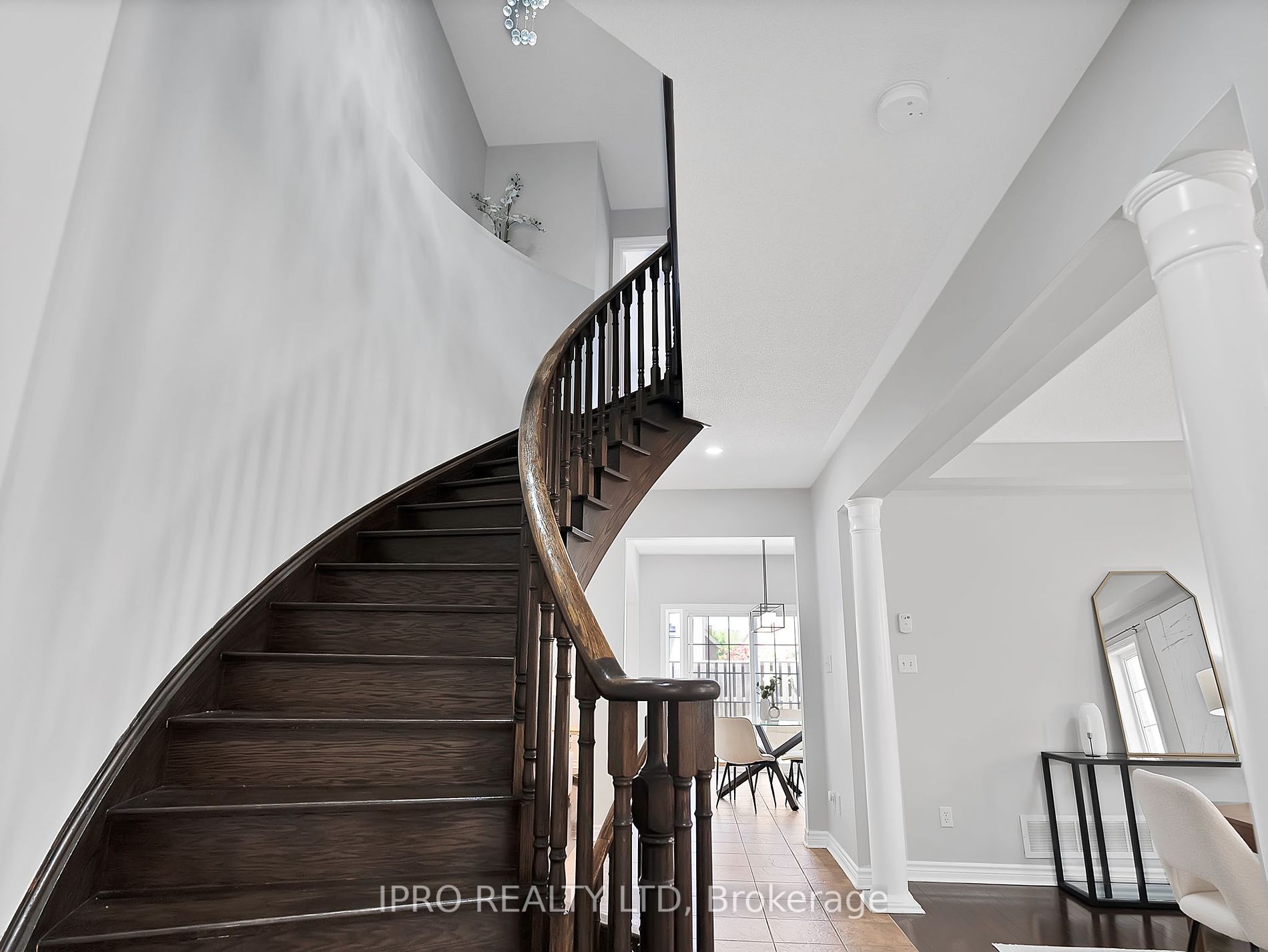15 Oakhaven Road