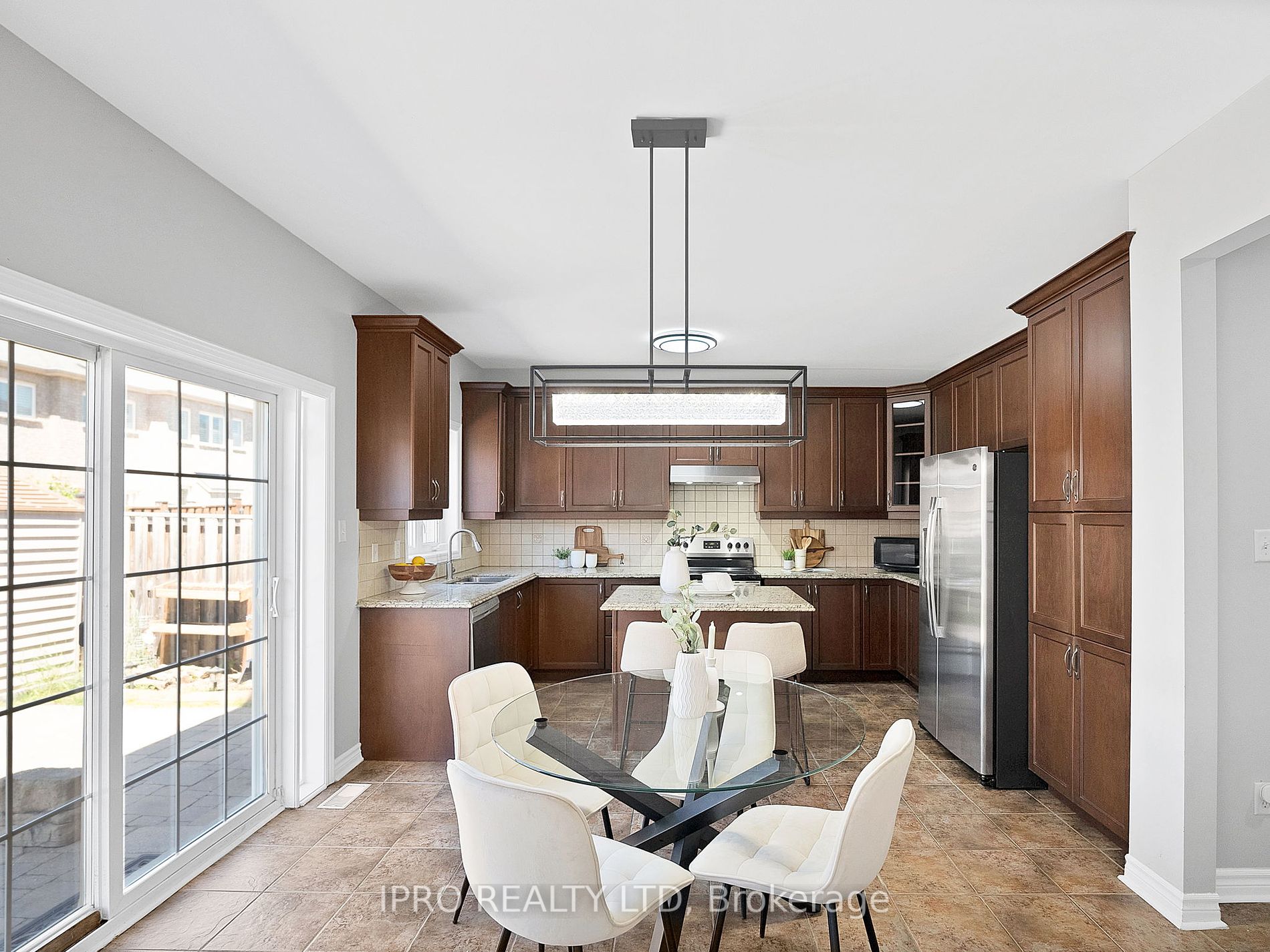 15 Oakhaven Road
