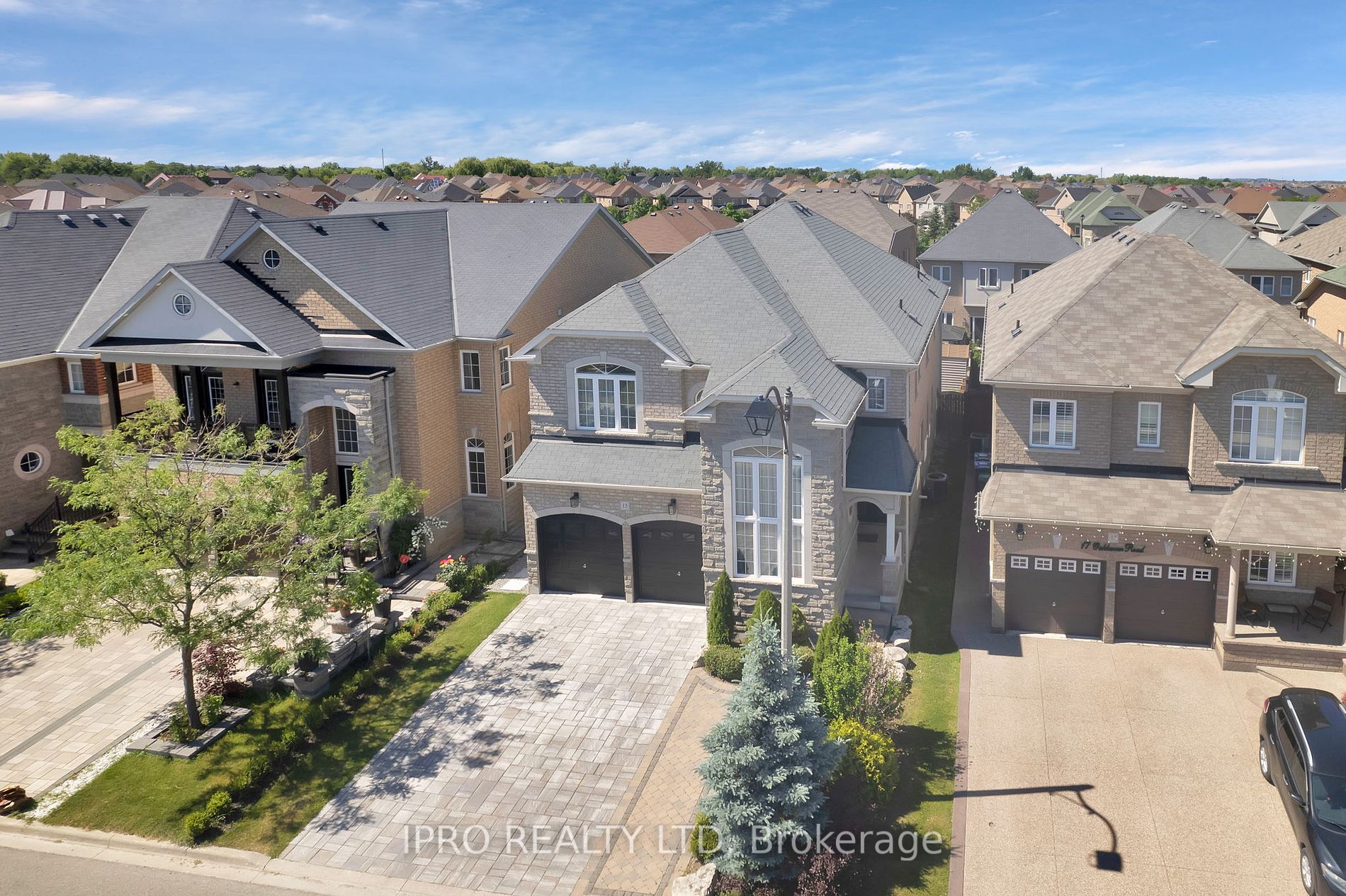15 Oakhaven Road