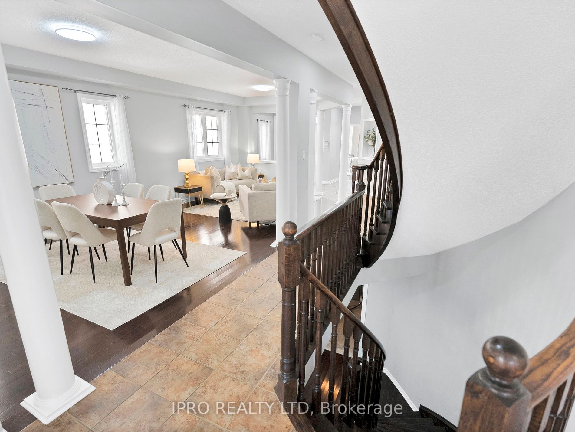 15 Oakhaven Road
