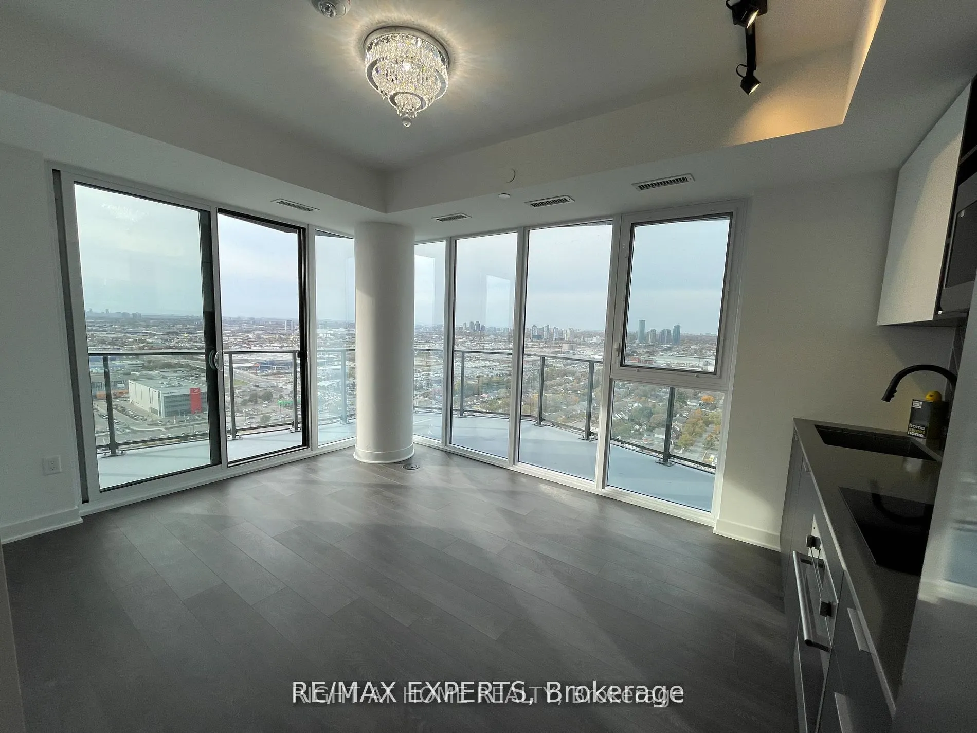 36 Zorra Street #2303