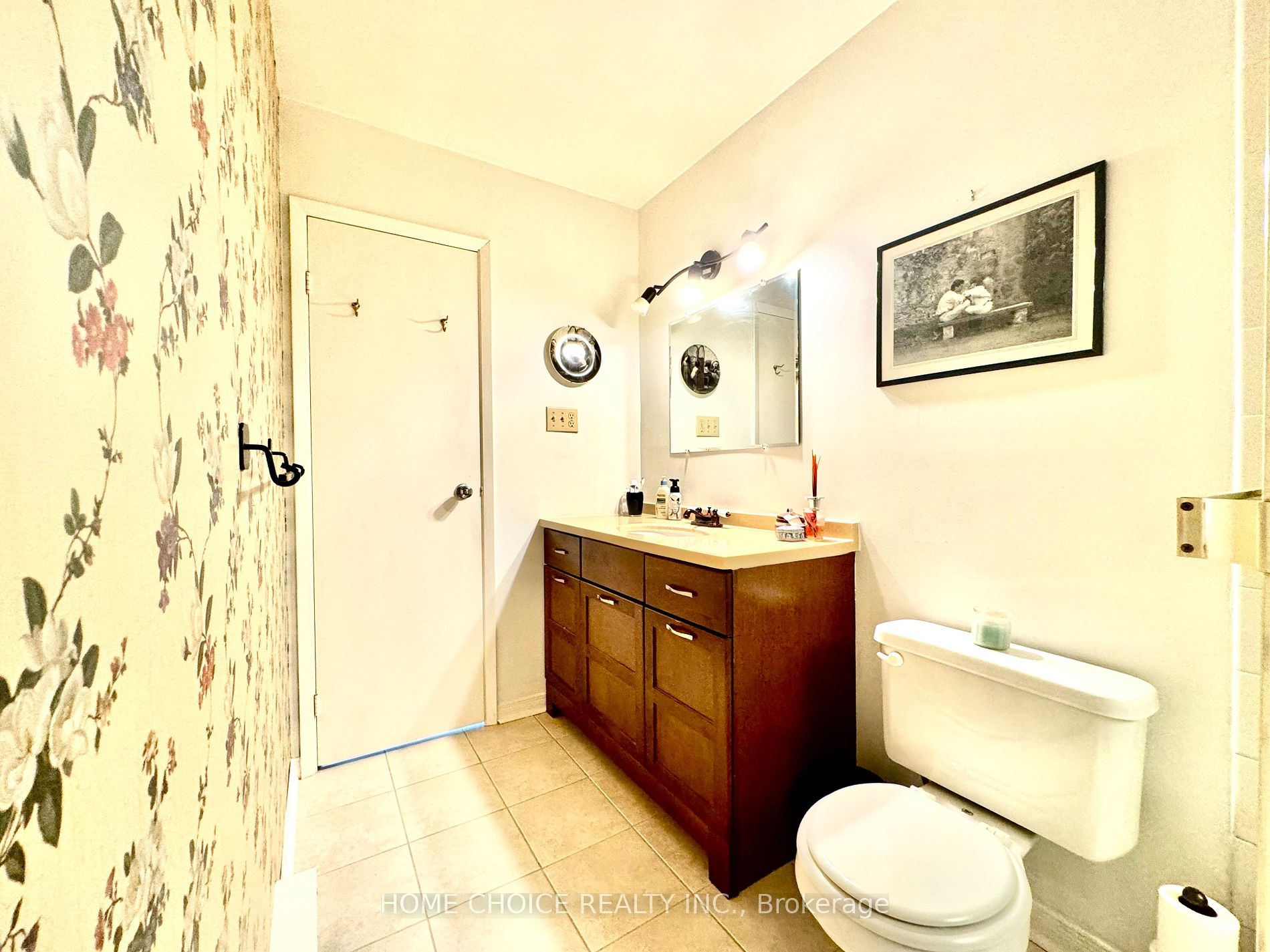 564 Sheraton Road #14