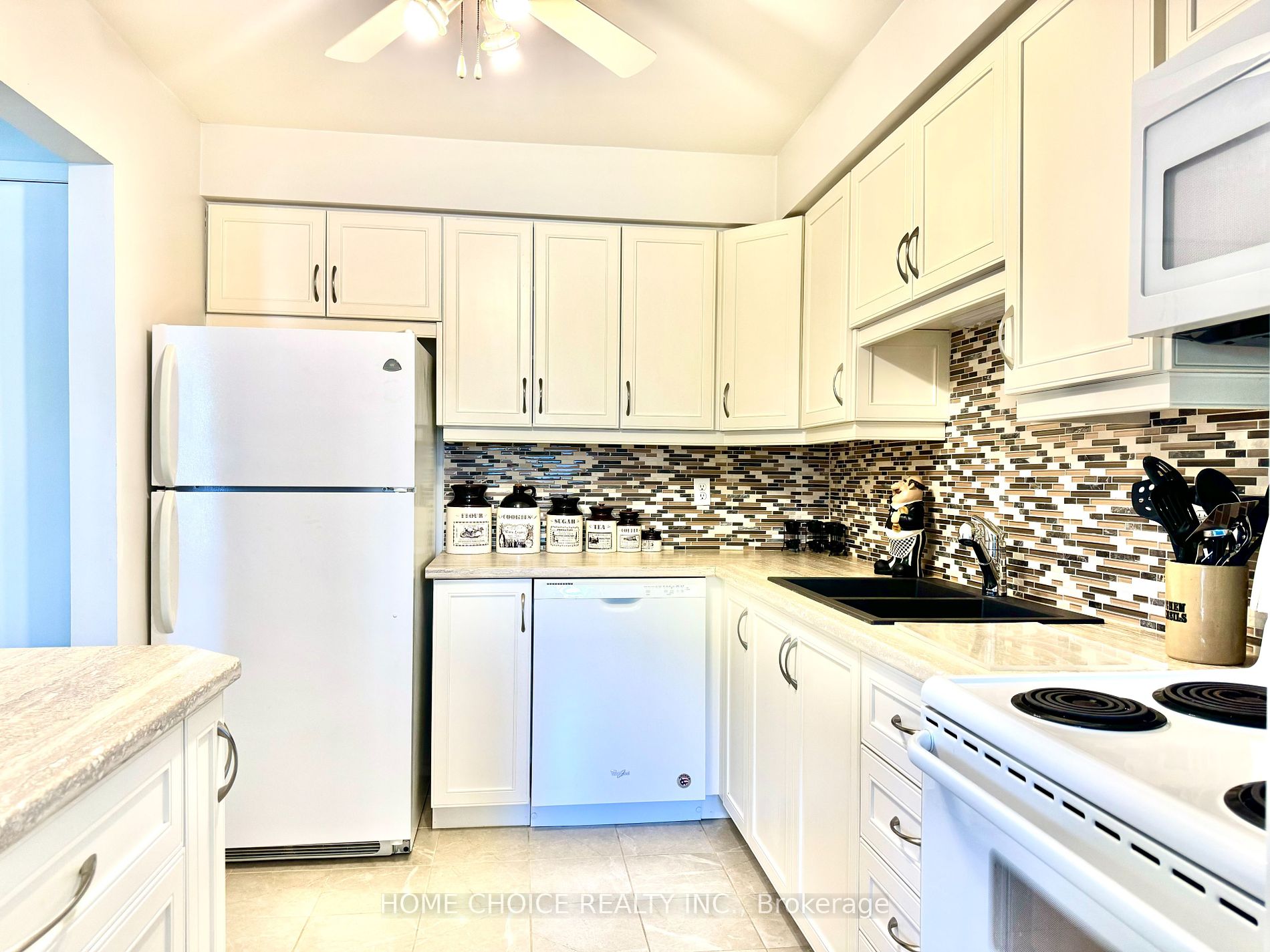 564 Sheraton Road #14