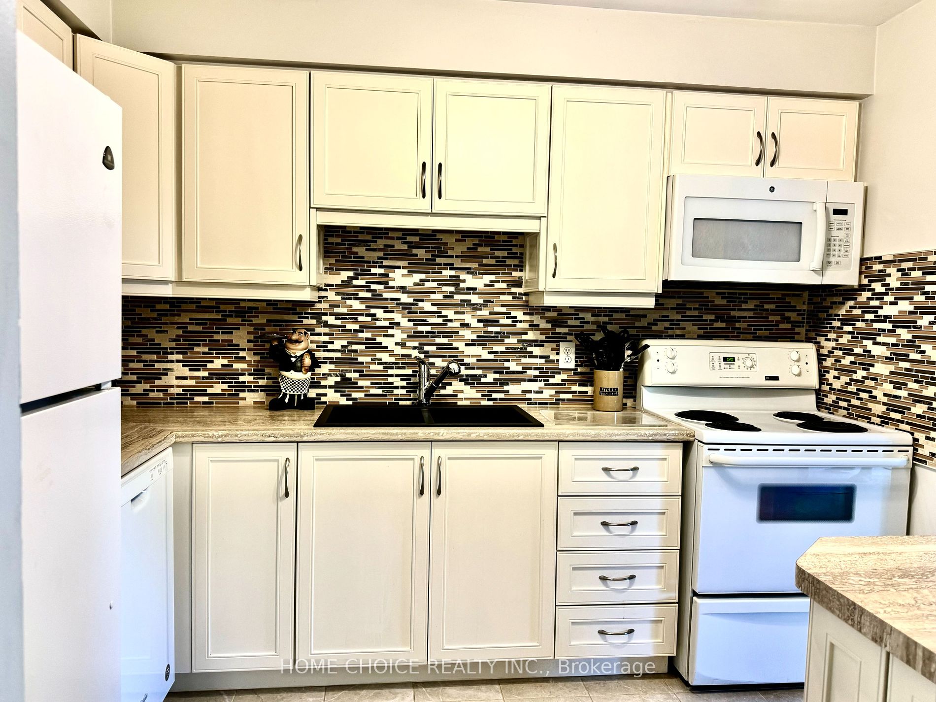 564 Sheraton Road #14