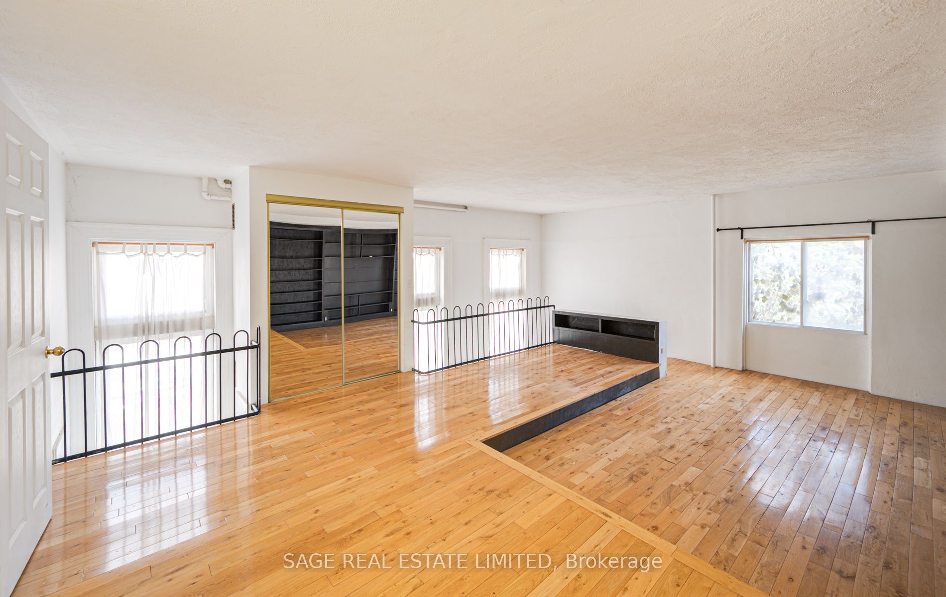 207A Cowan Avenue #Main N