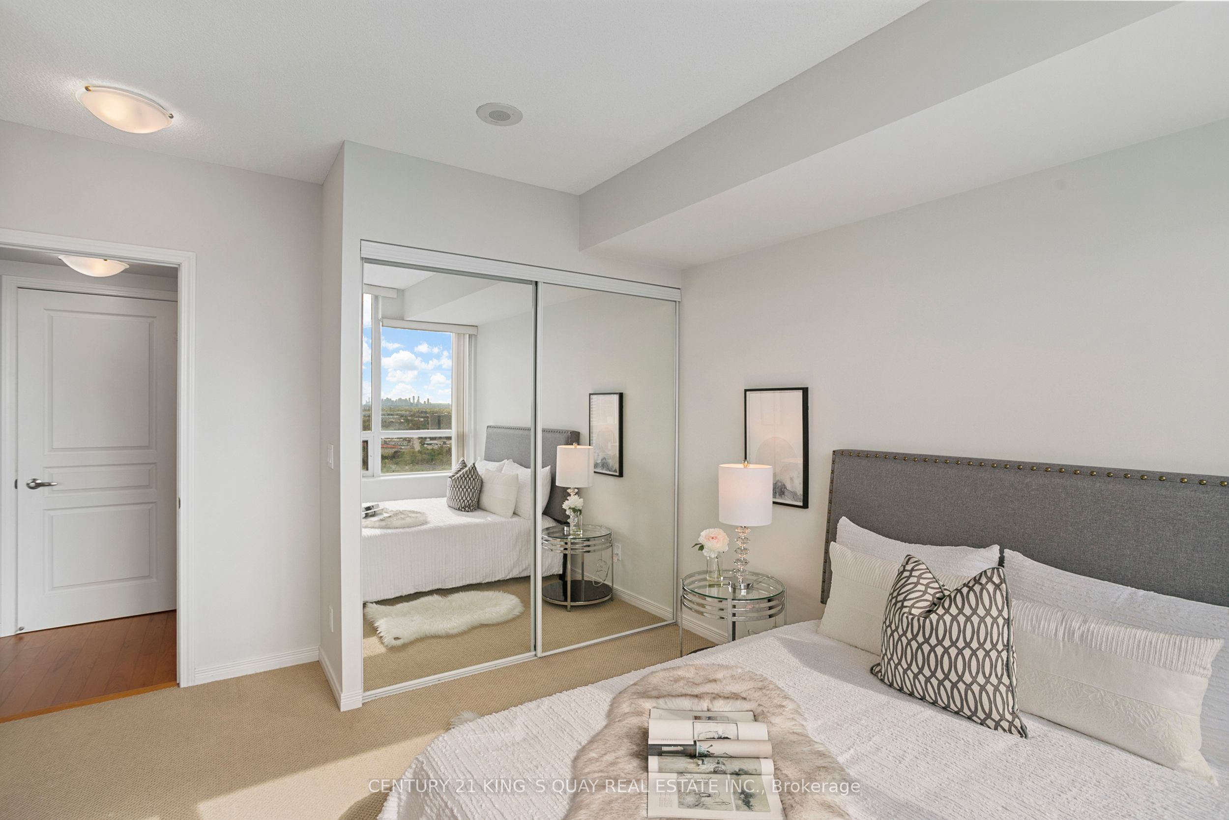2240 Lake Shore Boulevard W #2904